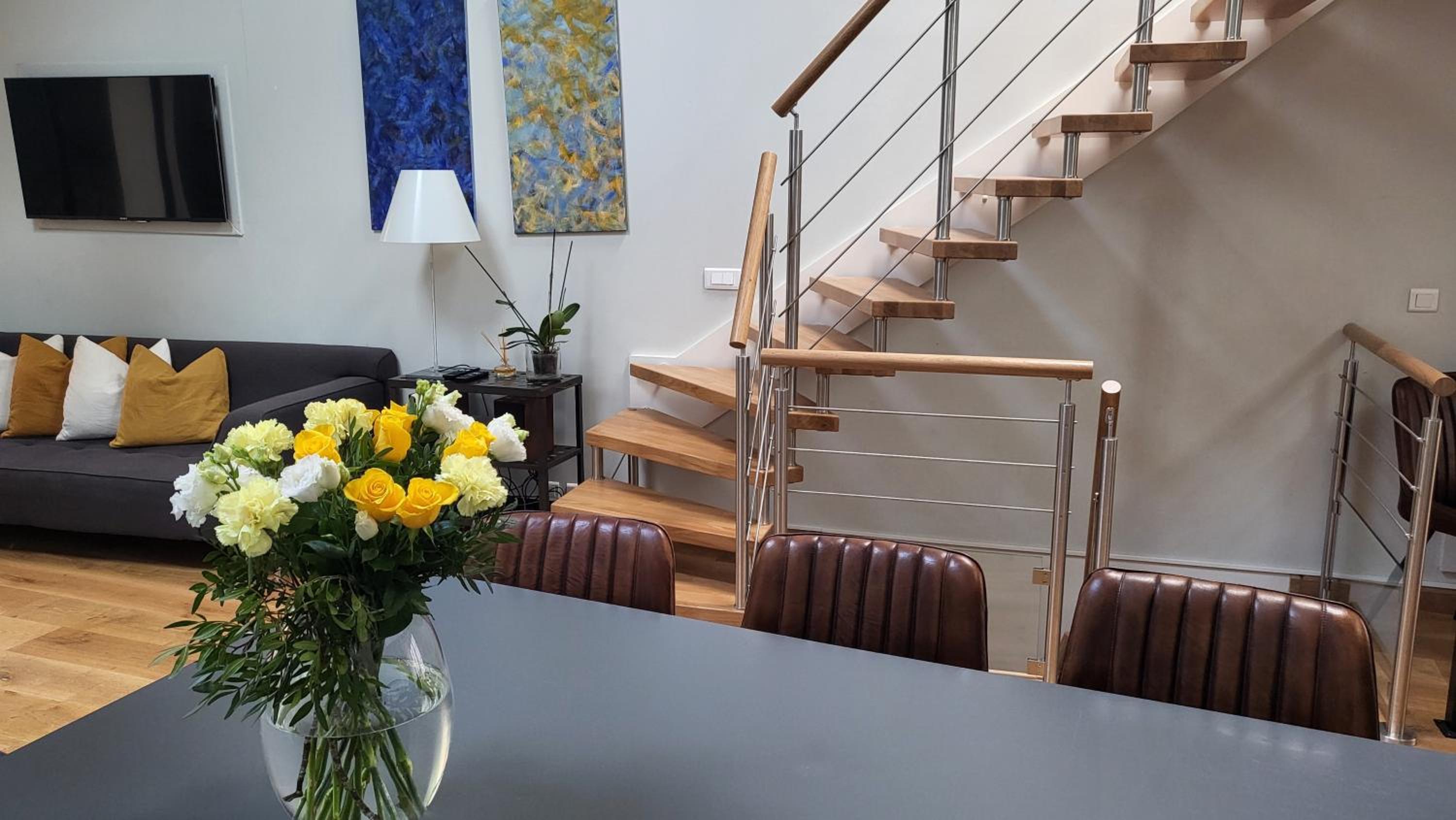 Villa Le Loft by Festif Azur 4-Star 200m2 House with Garden, 5-Min Walk to Palais des Festivals and Beaches