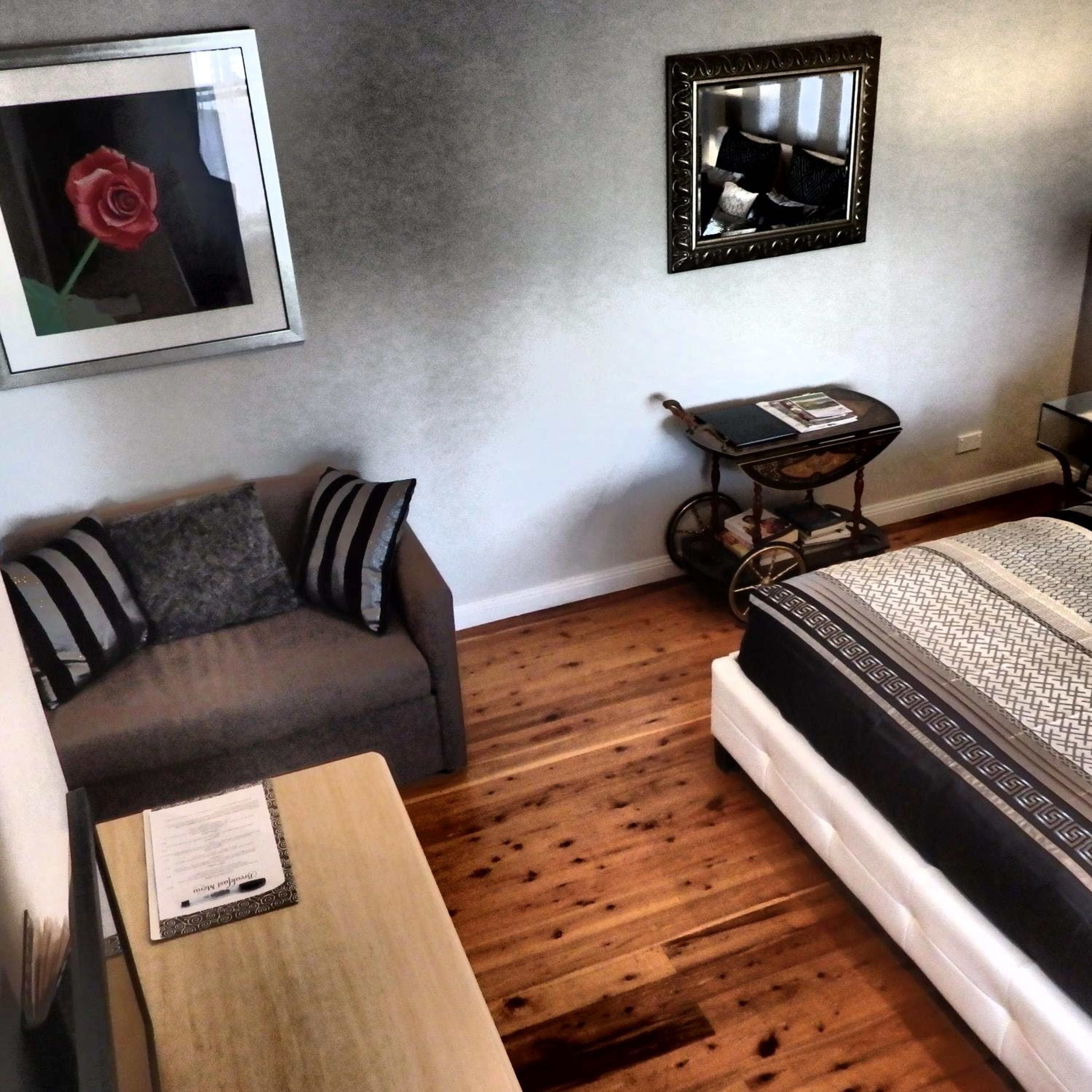 Bowral Road Art Gallery Bed and Breakfast