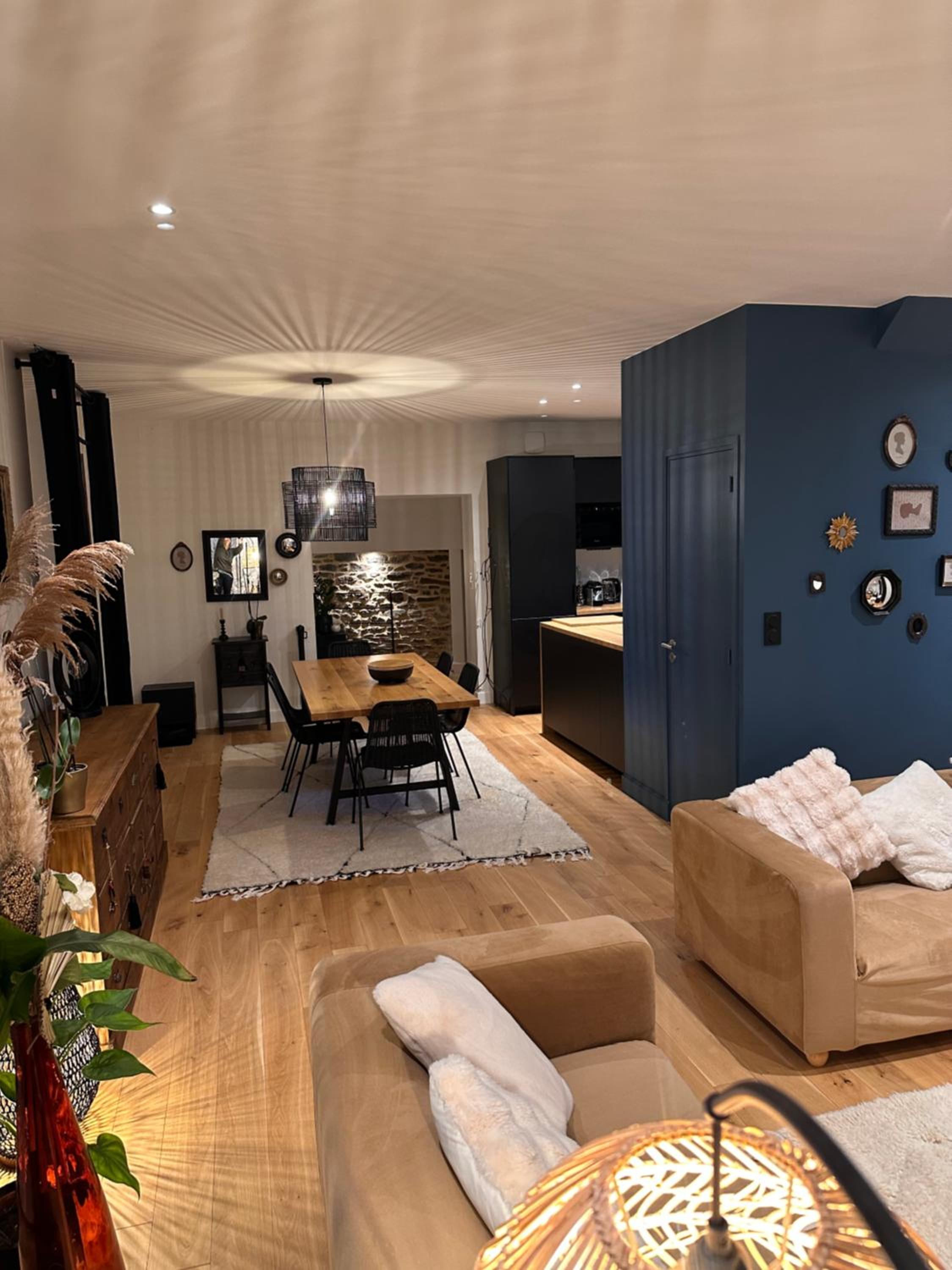 Les Libellules Appartement avec baignoire spa à Dinan Lanvallay