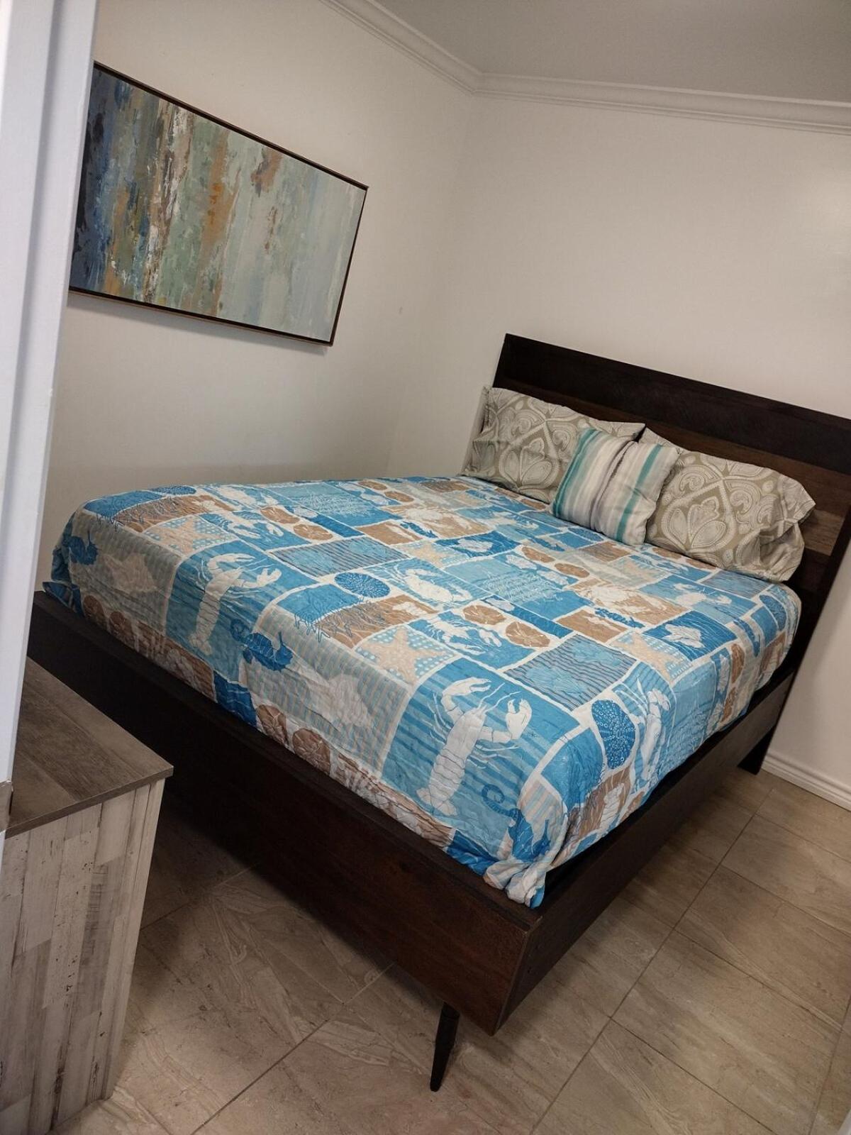 Ocean Front Condo - 3 Bdrms - Hot Tubs - 2 Pools - Gym - Tennis ct - Shoreline Stays