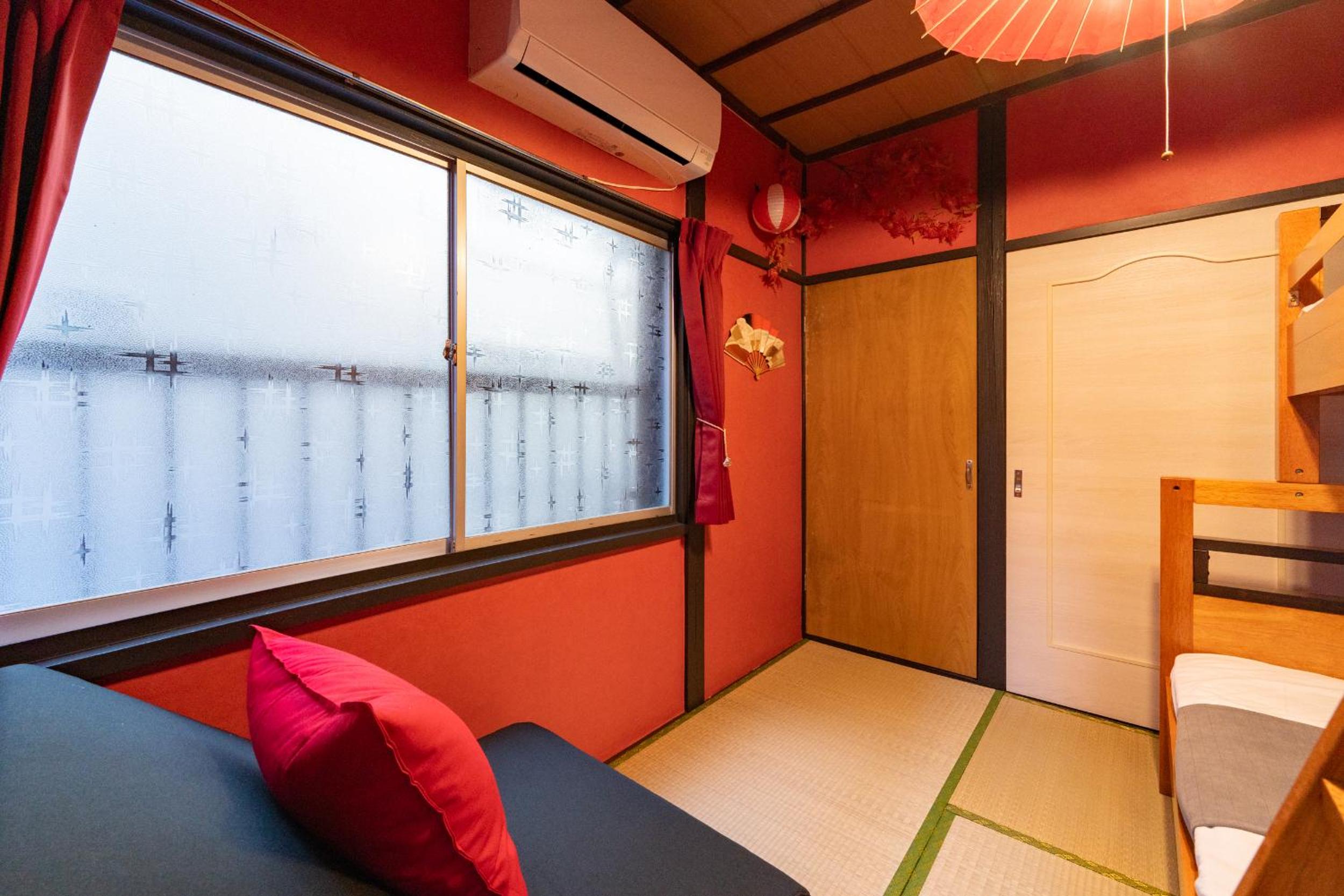 LEON RESORT HOTEL B 4rooms MAX14people 6min Shinjuku 11min Shibuya 12min walk Ikebukuro LEON RESORT IKEBUKURO traditional Japanese room 池袋 最大14名
