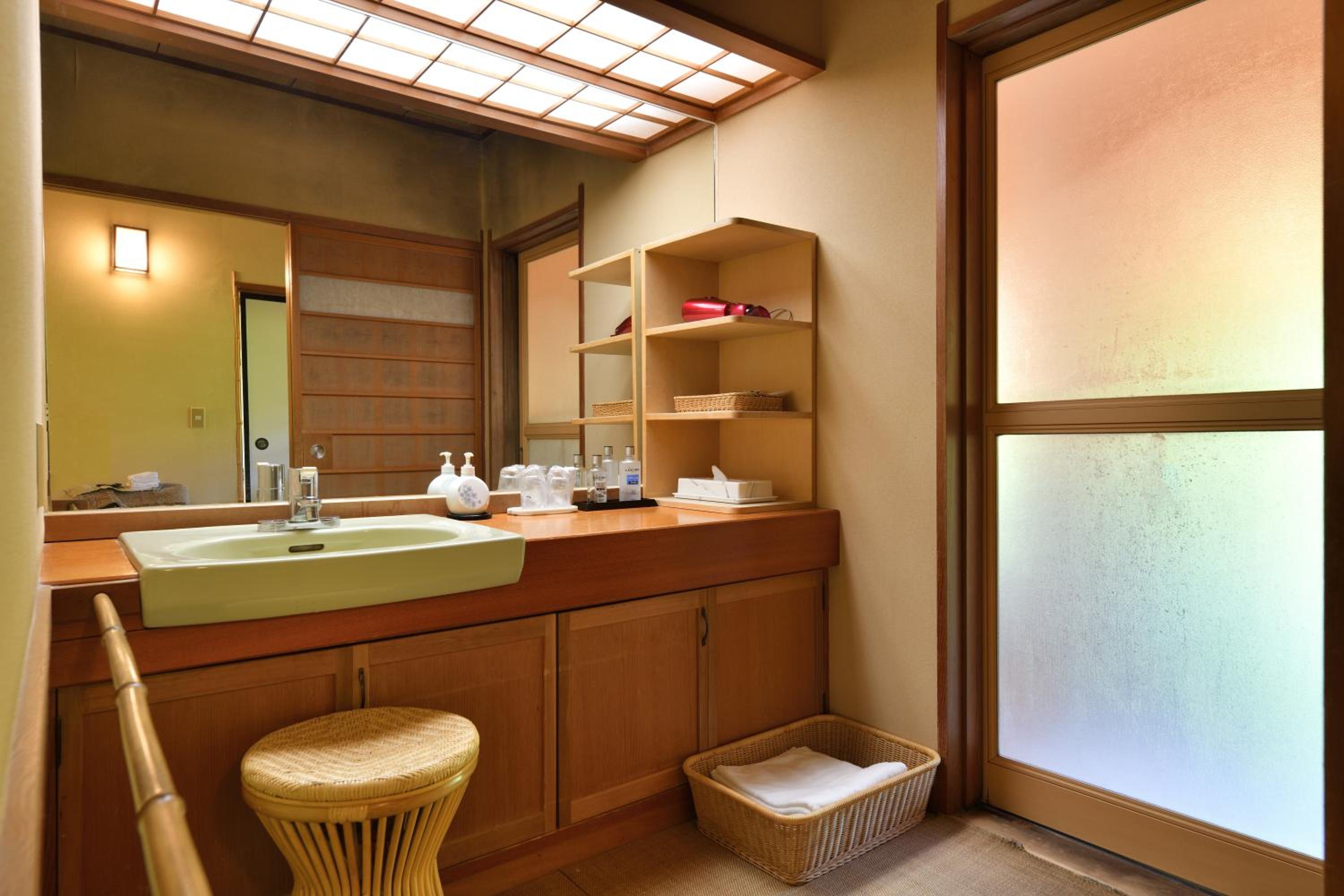 藤龍館-TOURYUKAN-Yunokamionsen