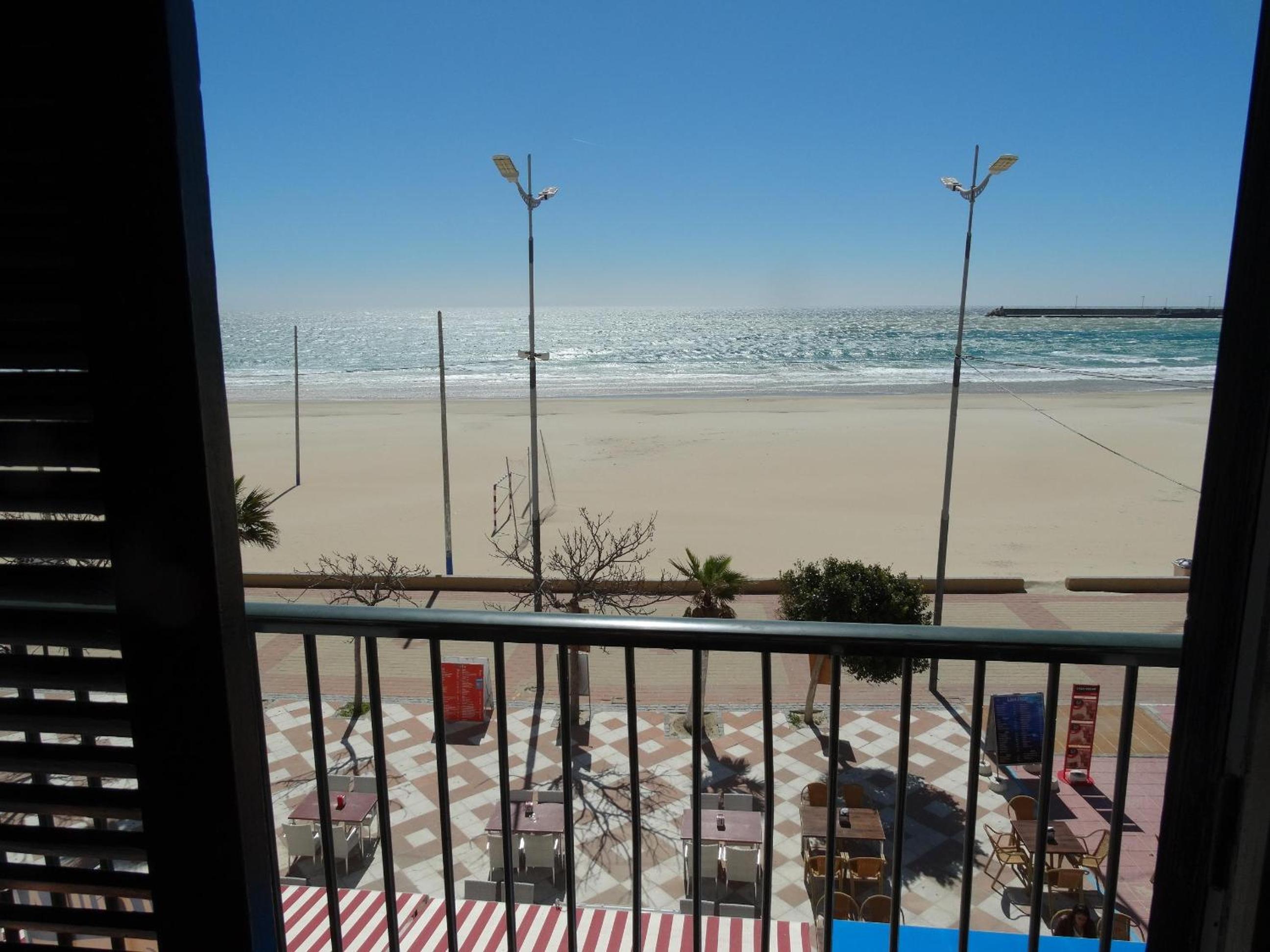 Apartamento Estudio Acuario Frente Mar view 3
