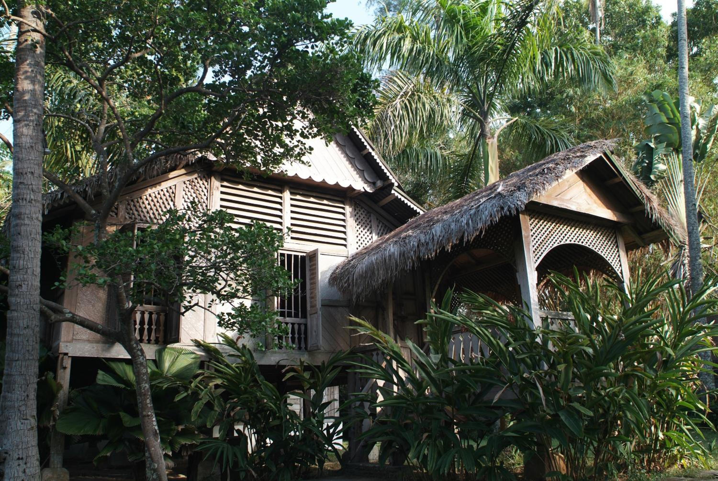 Bon Ton Antique Wooden Villas photo 5