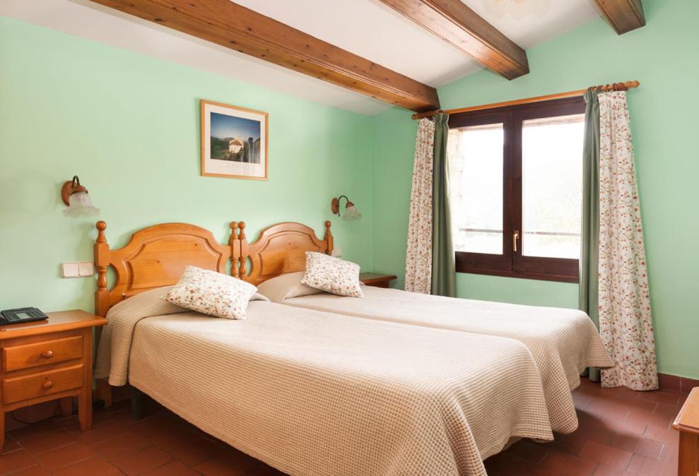 Hostal de la Rovira view 2