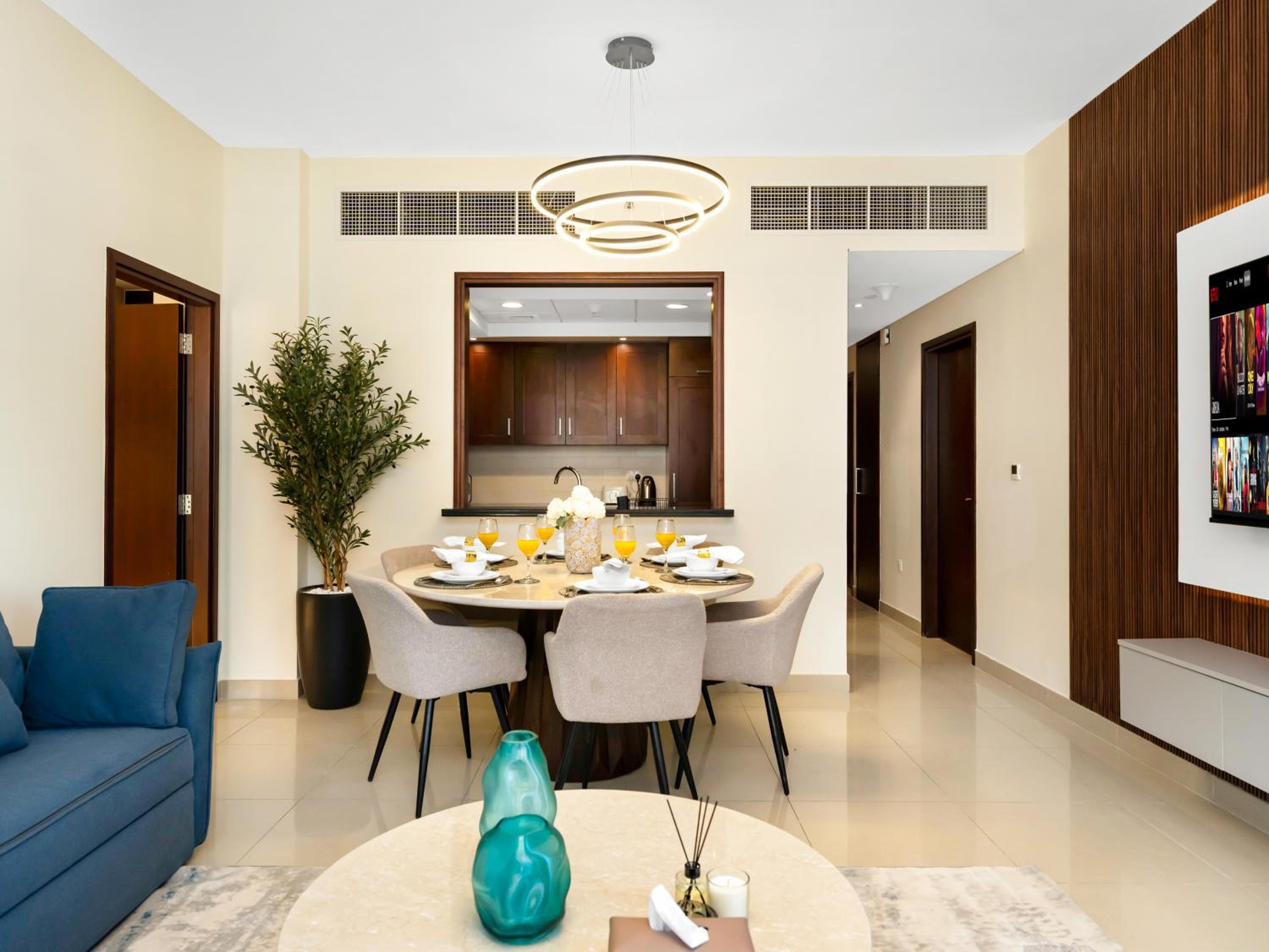 Royal Vista - Luxury 2BR Apartment at 29 Boulevard Tower - Downtown