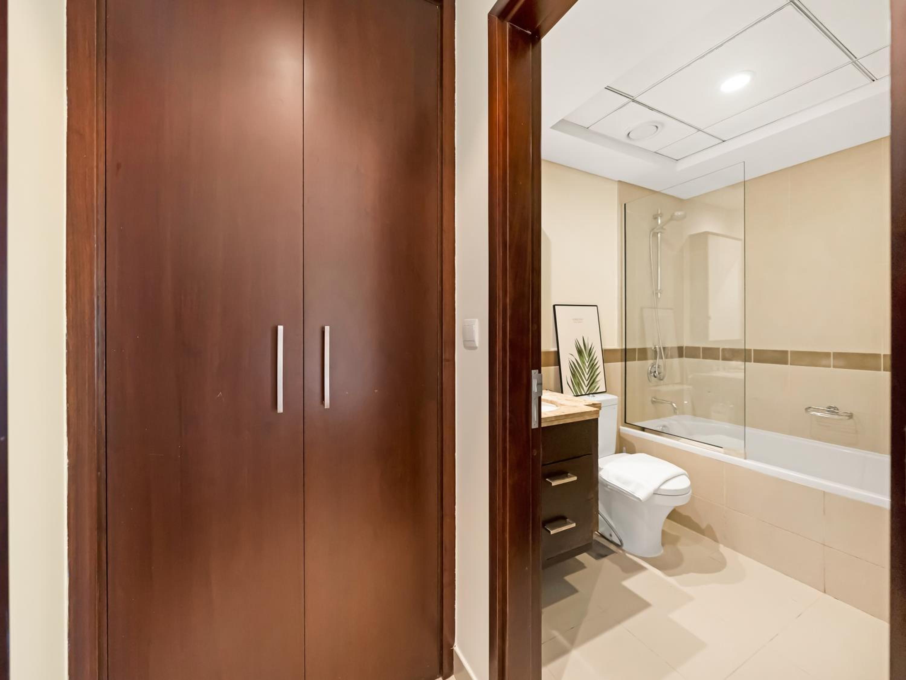 Royal Vista - Luxury 2BR Apartment at 29 Boulevard Tower - Downtown