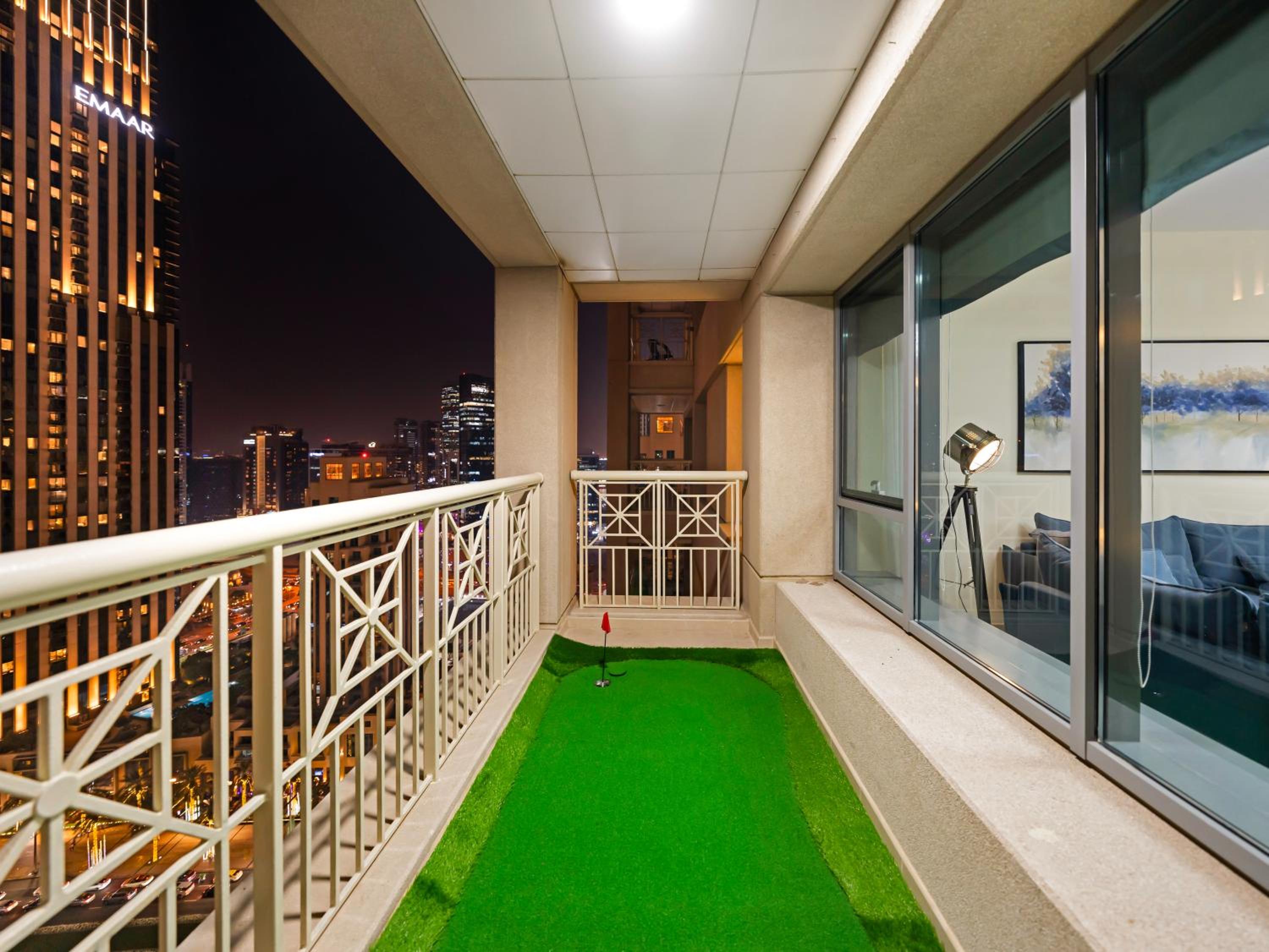 Royal Vista - Luxury 2BR Apartment at 29 Boulevard Tower - Downtown