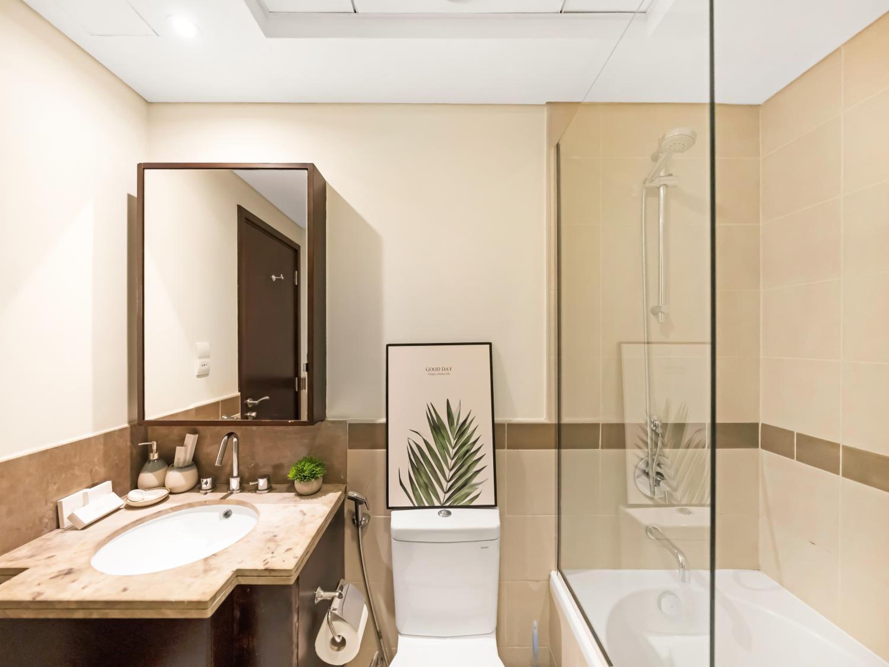 Royal Vista - Luxury 2BR Apartment at 29 Boulevard Tower - Downtown