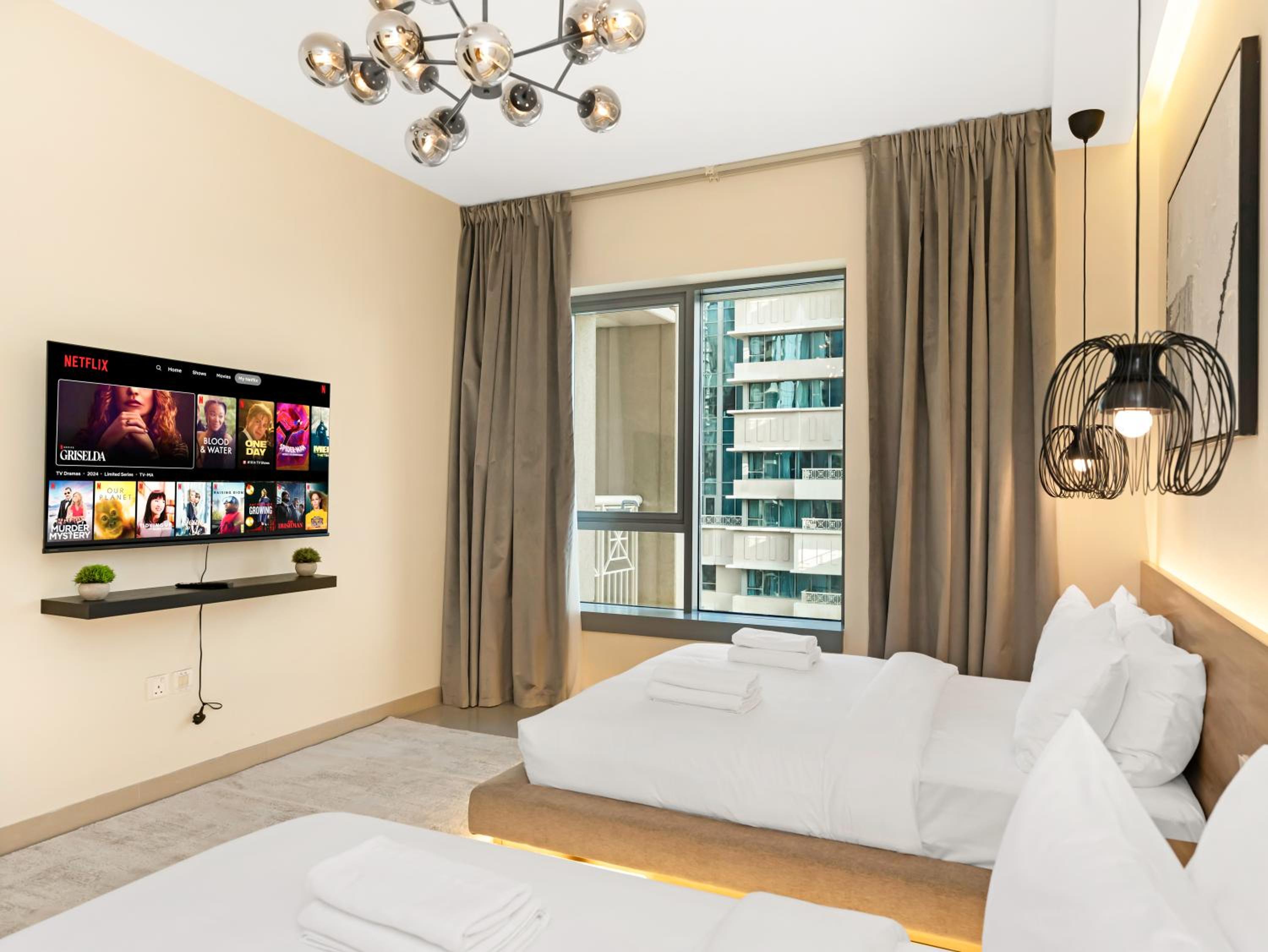 Royal Vista - Luxury 2BR Apartment at 29 Boulevard Tower - Downtown