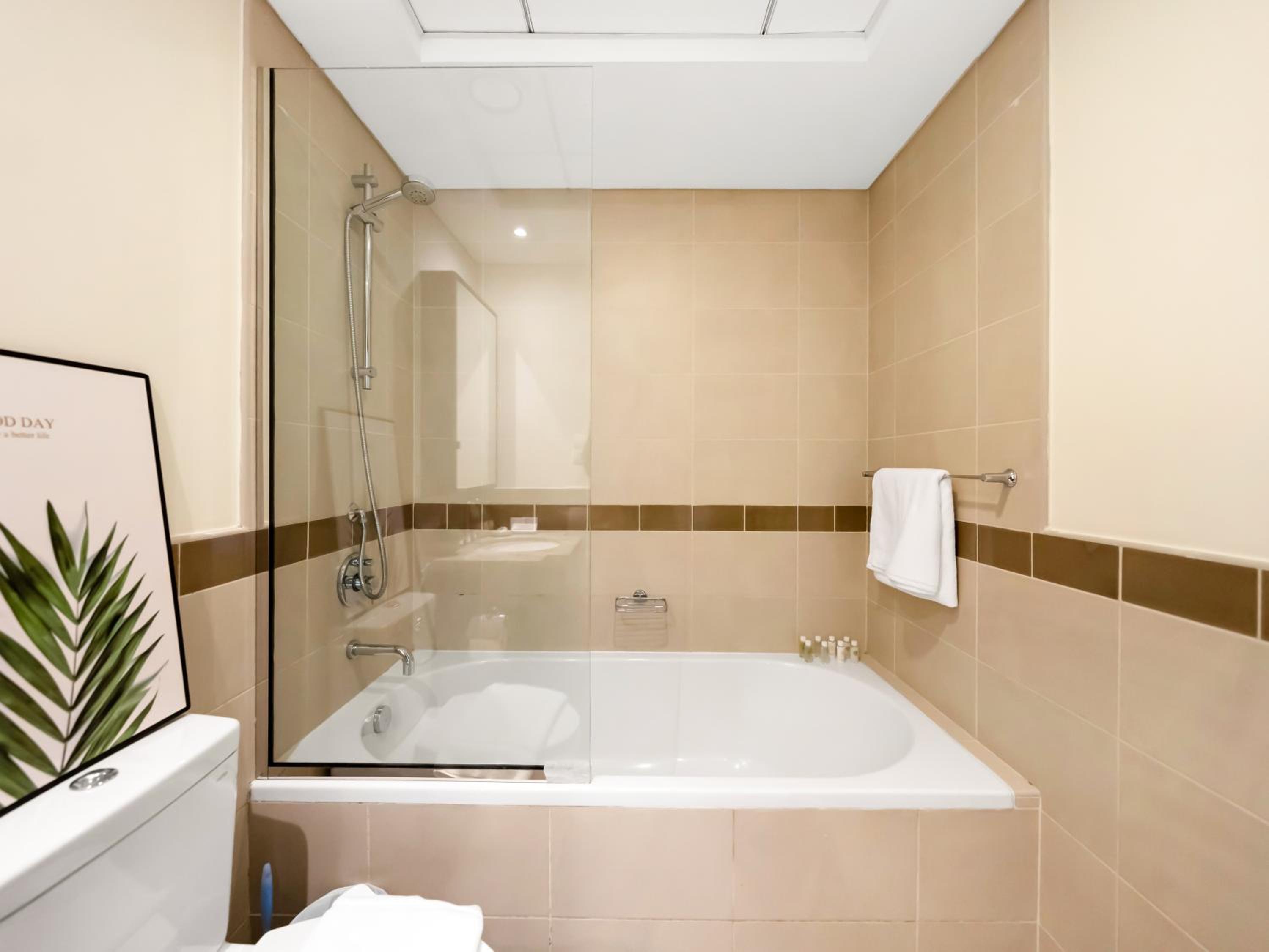 Royal Vista - Luxury 2BR Apartment at 29 Boulevard Tower - Downtown
