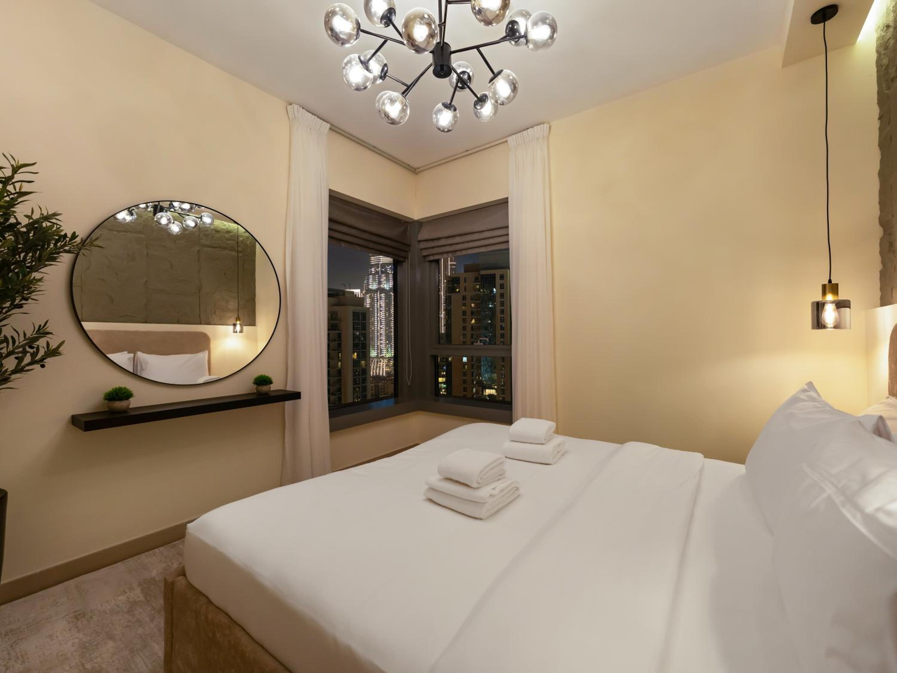Royal Vista - Luxury 2BR Apartment at 29 Boulevard Tower - Downtown