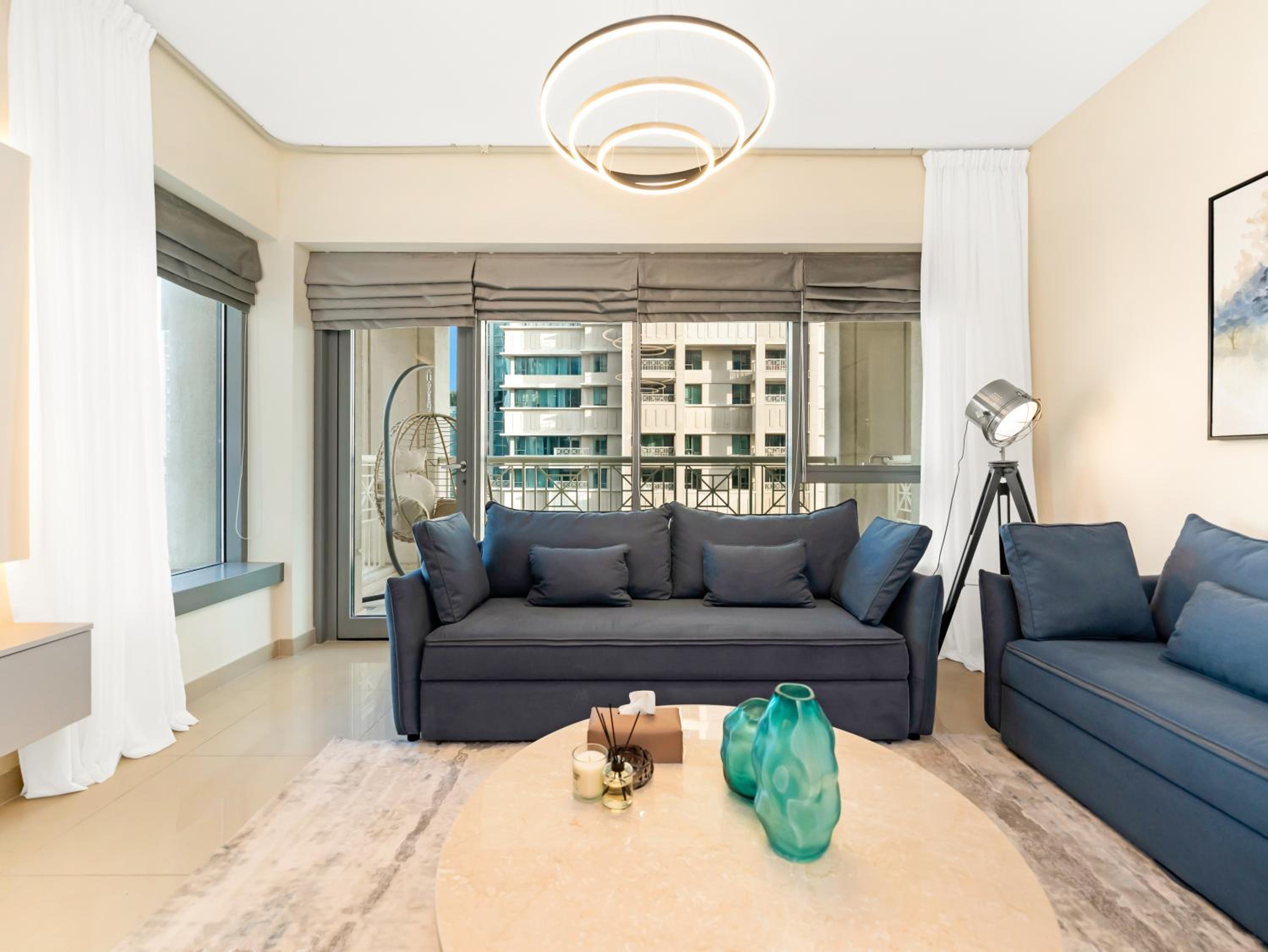 Royal Vista - Luxury 2BR Apartment at 29 Boulevard Tower - Downtown