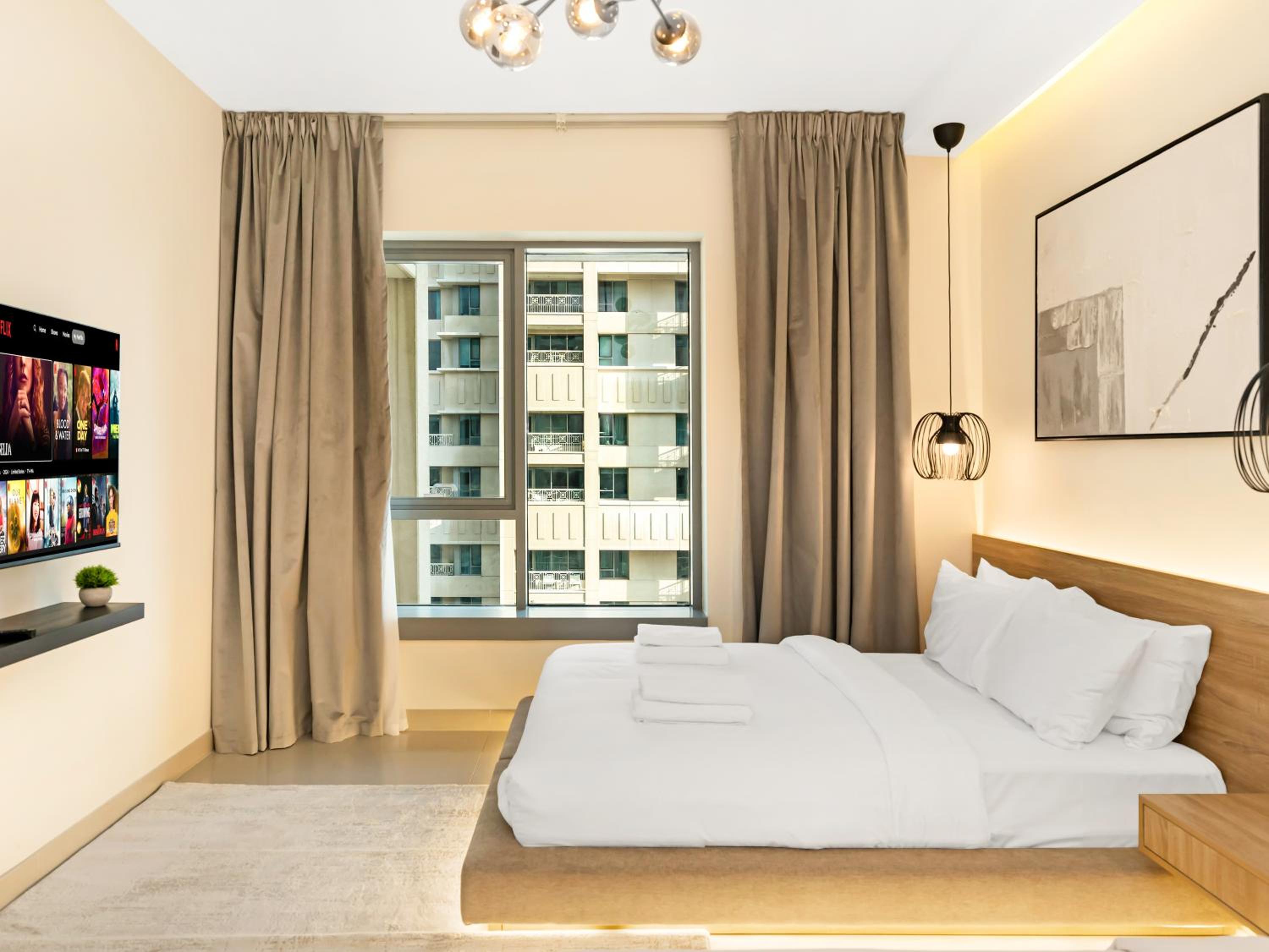 Royal Vista - Luxury 2BR Apartment at 29 Boulevard Tower - Downtown