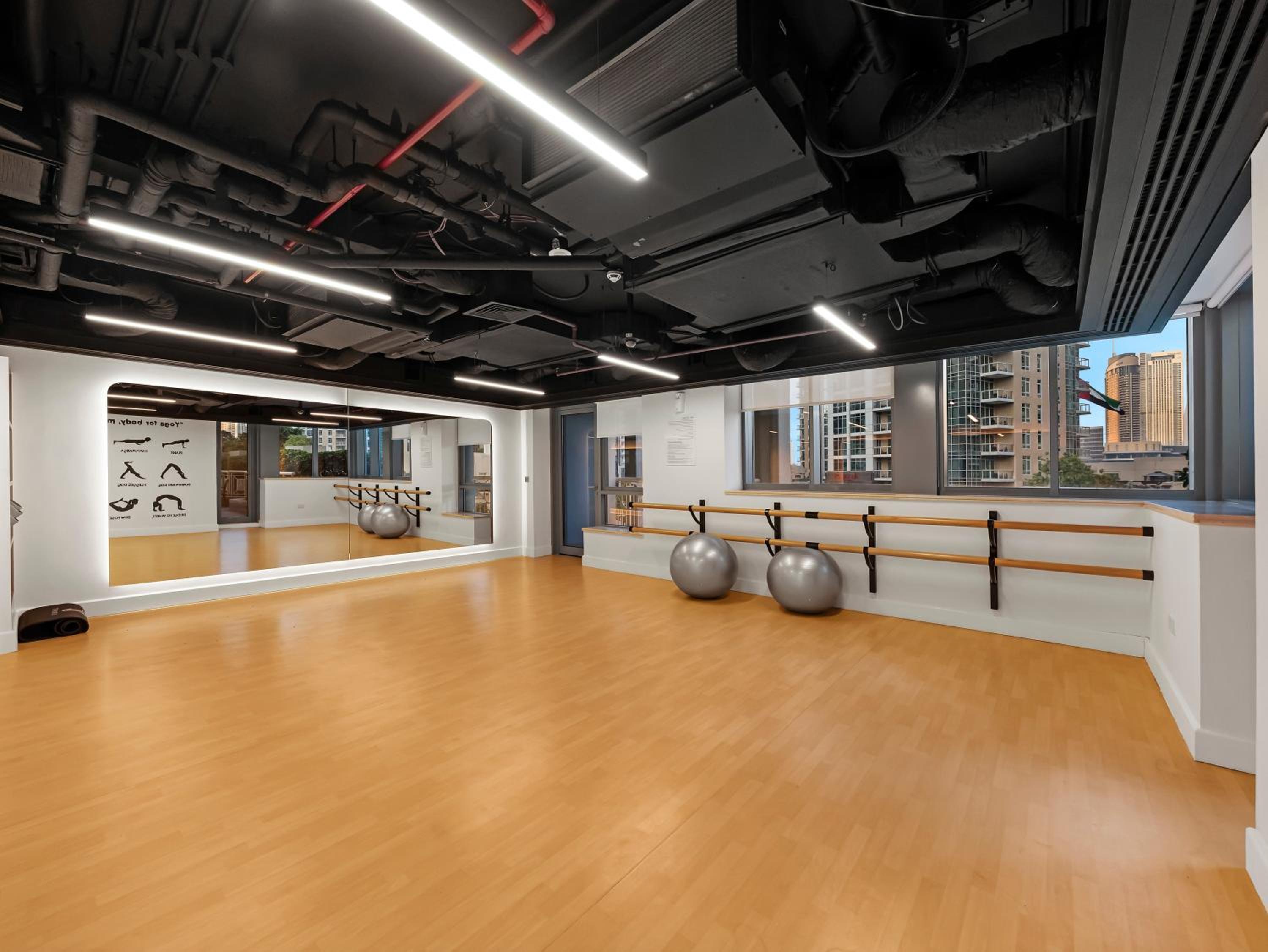 Royal Vista - Luxury 2BR Apartment at 29 Boulevard Tower - Downtown