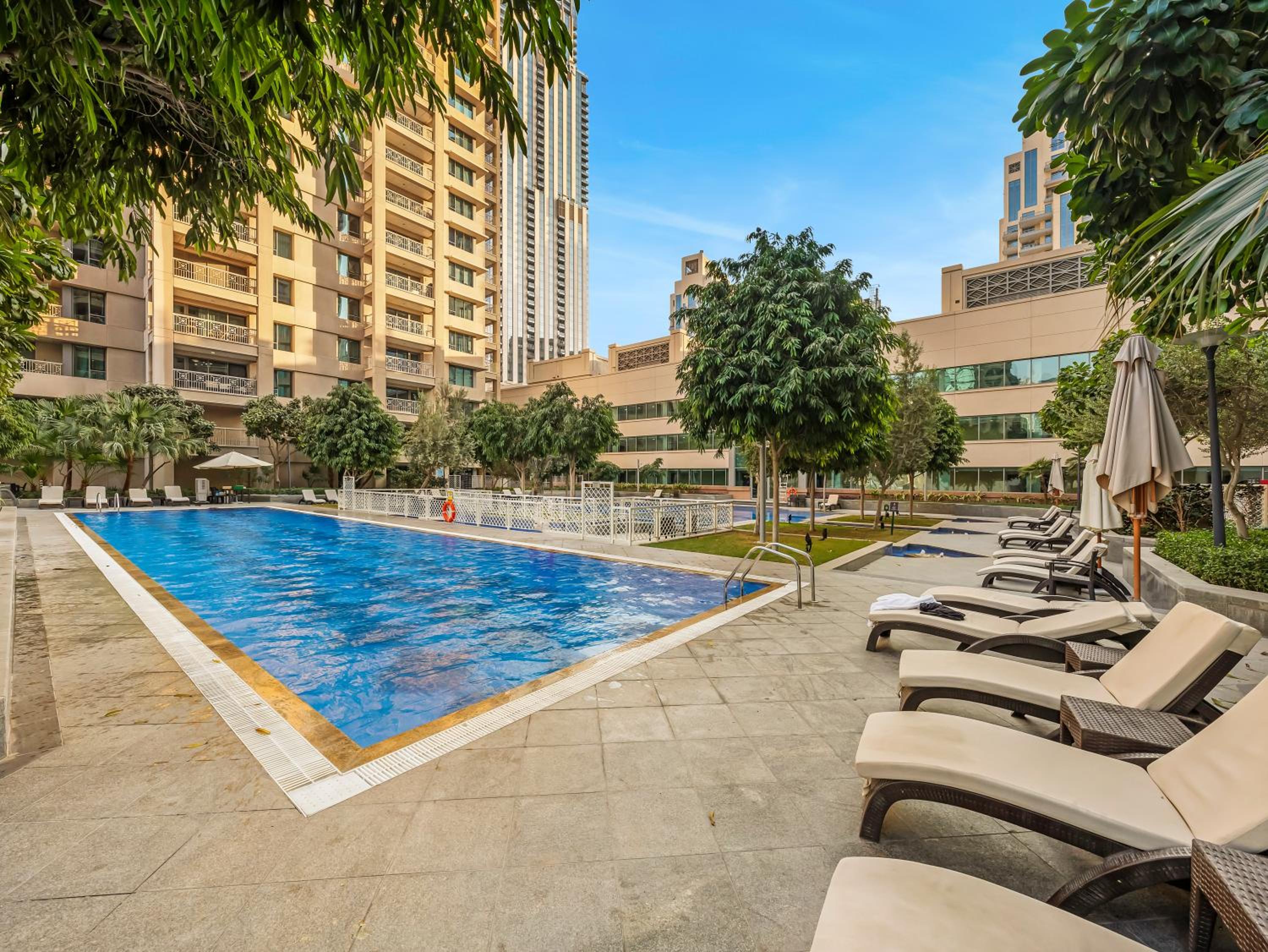 Royal Vista - Luxury 2BR Apartment at 29 Boulevard Tower - Downtown