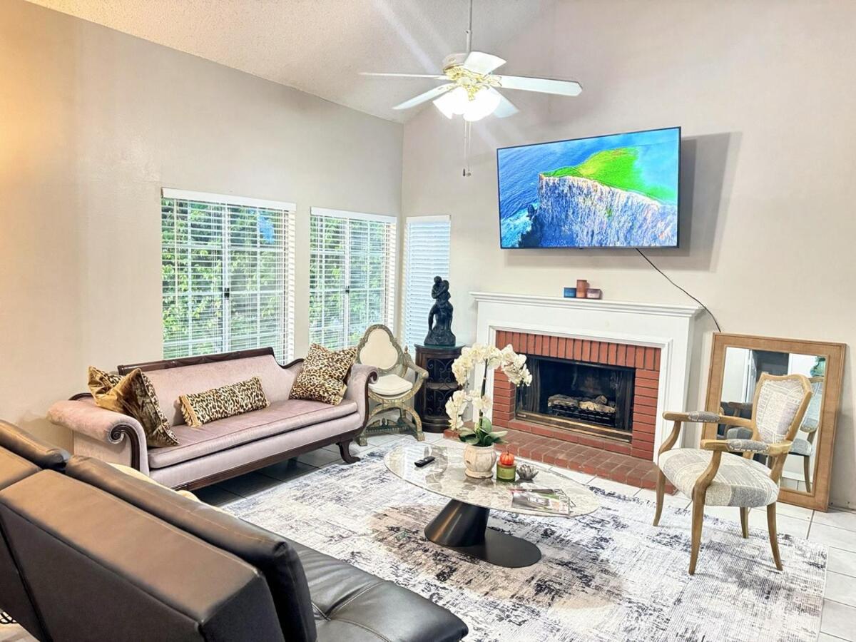 Modern & Spacious Family and Friend 4B3B House