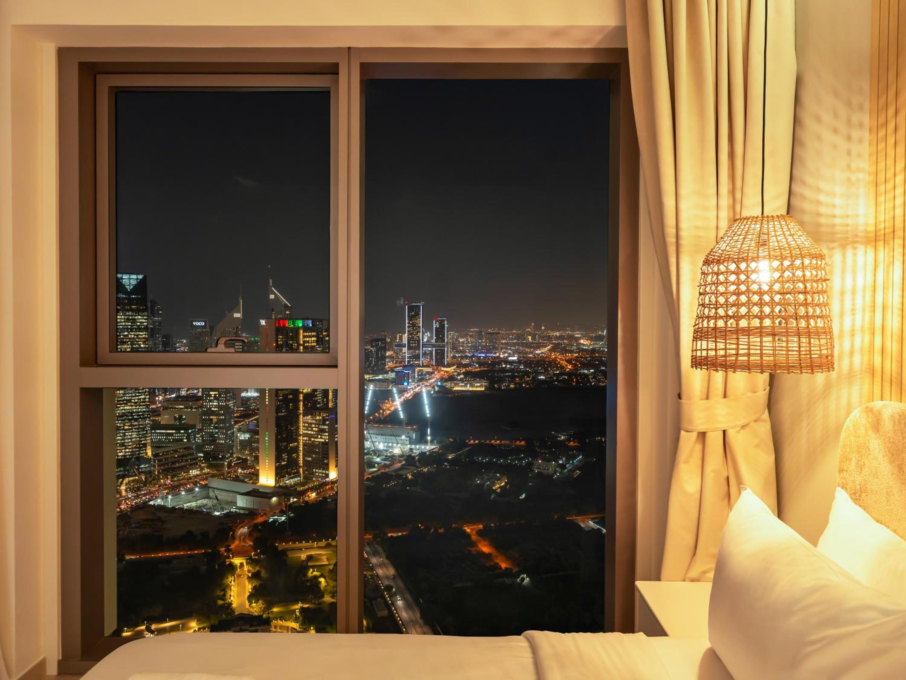 Royal Vista - Luxury 2BR Apartment at Downtown Views II - Downtown