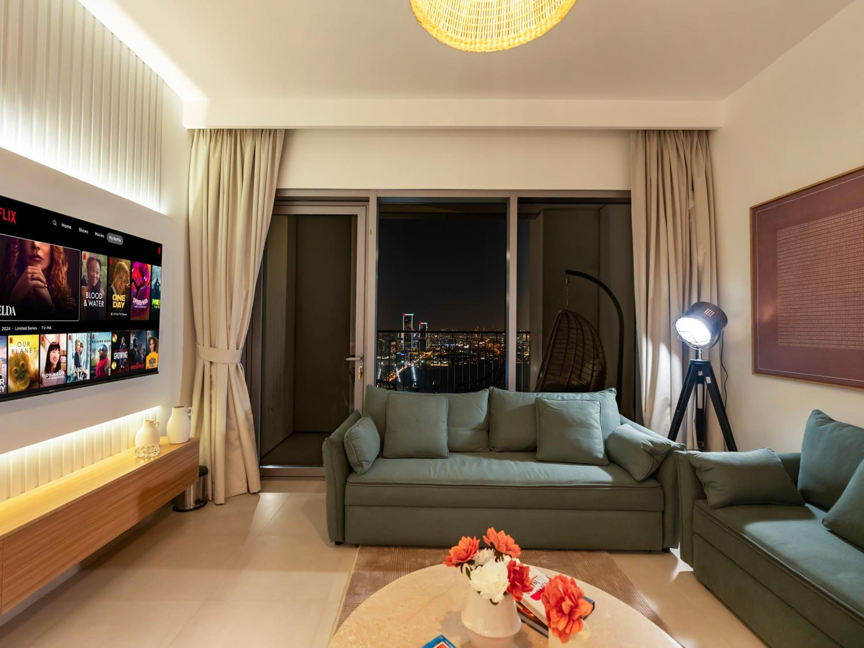 Royal Vista - Luxury 2BR Apartment at Downtown Views II - Downtown