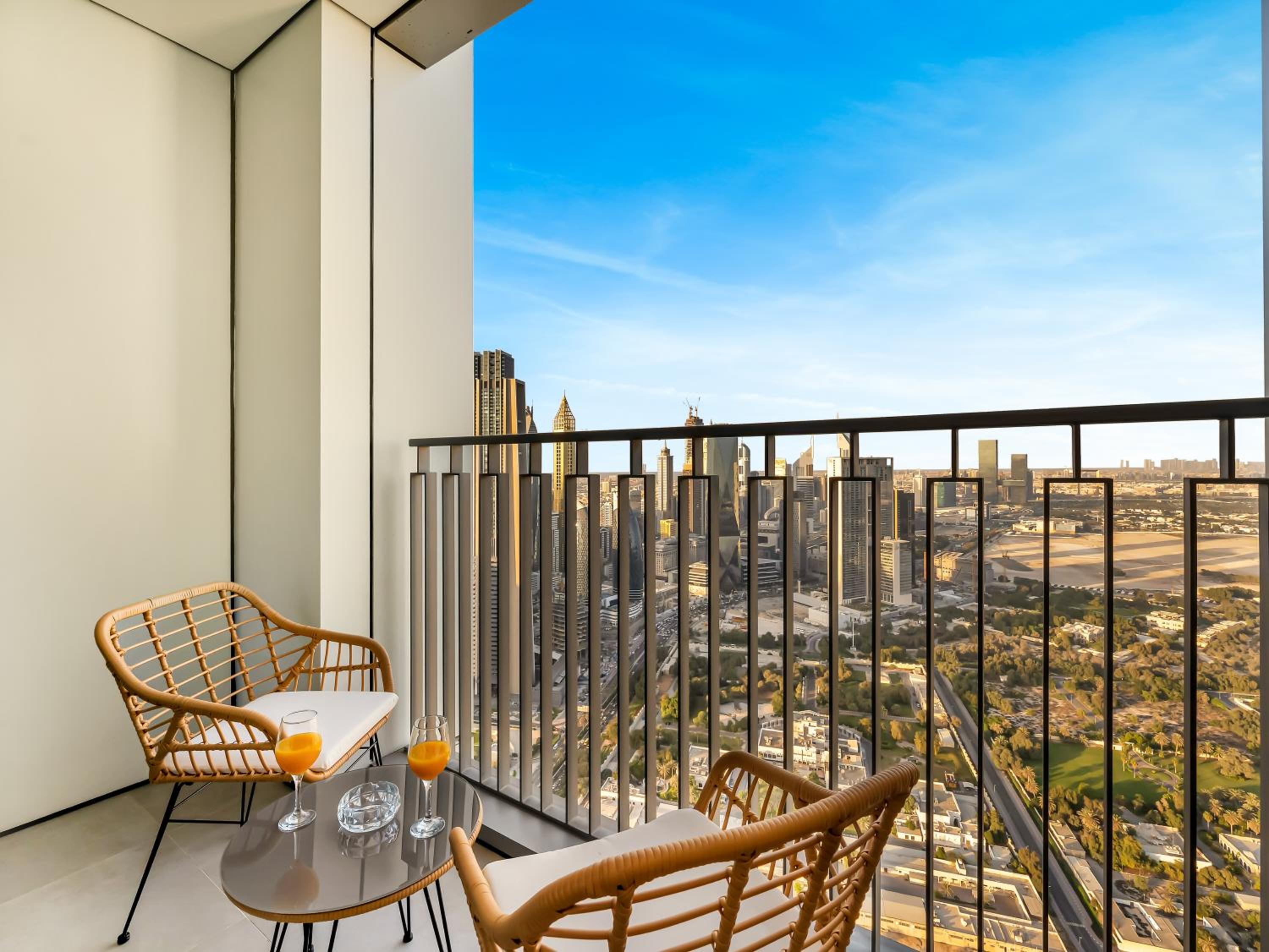 Royal Vista - Luxury 2BR Apartment at Downtown Views II - Downtown
