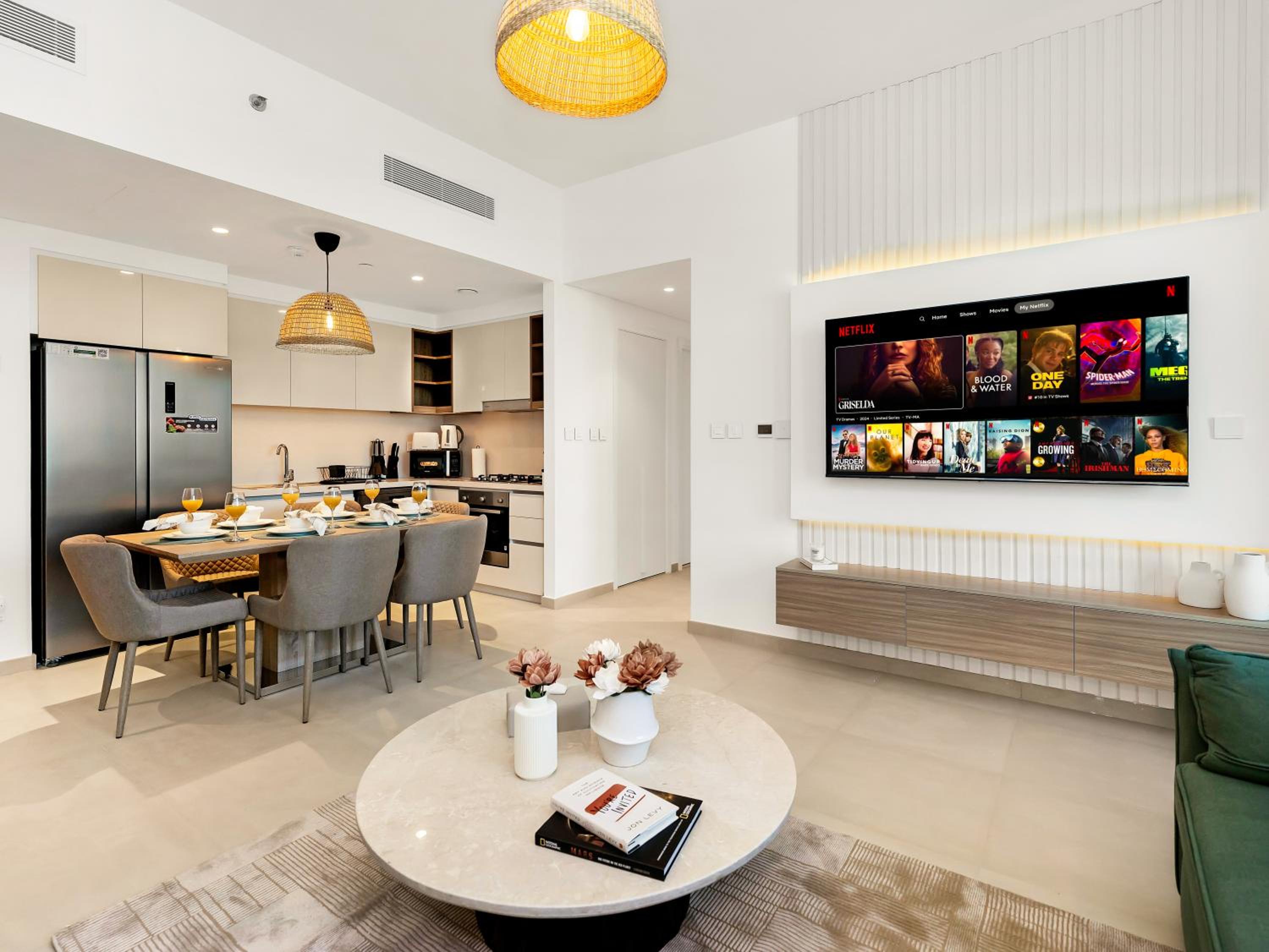 Royal Vista - Luxury 2BR Apartment at Downtown Views II - Downtown