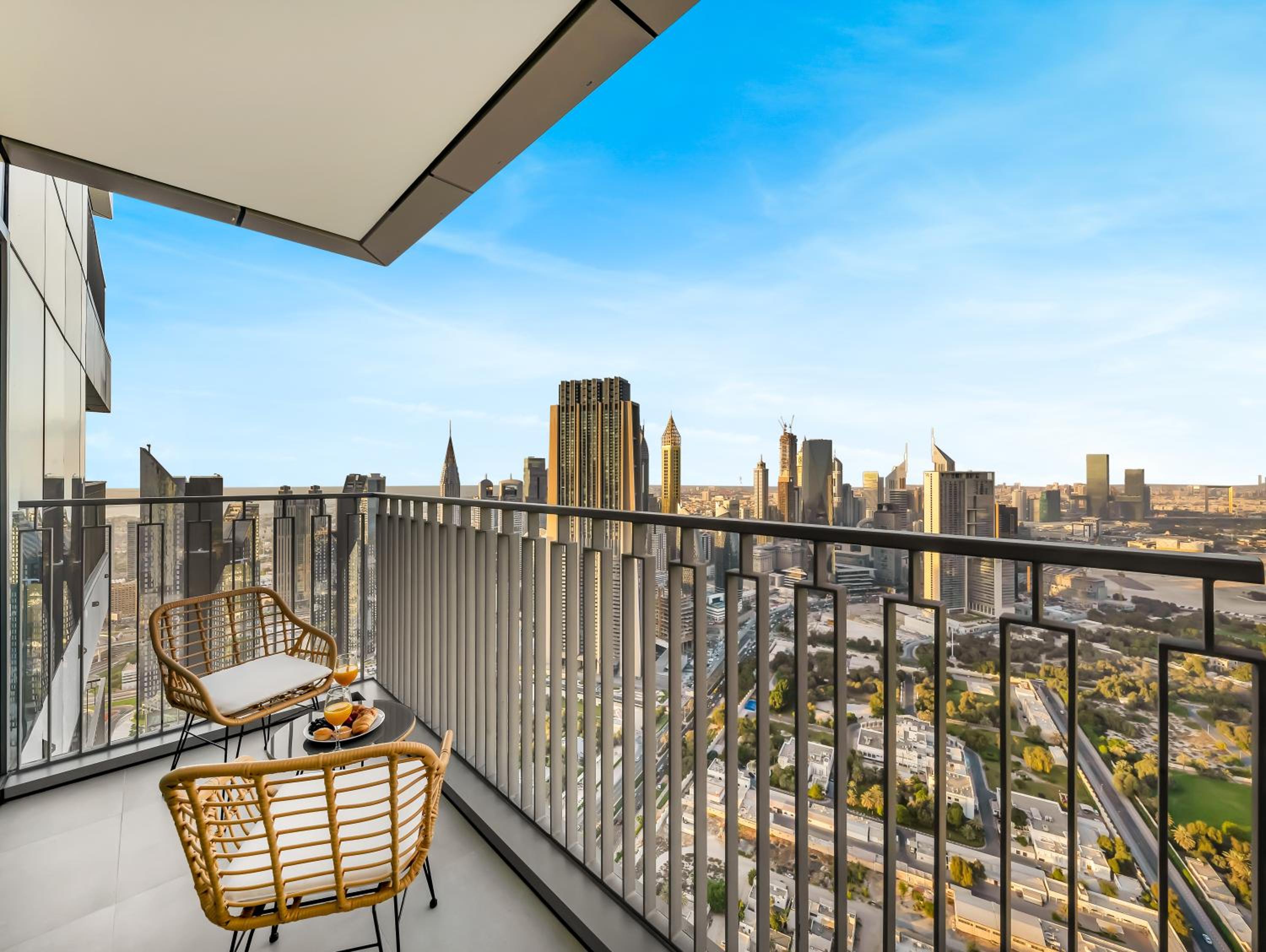 Royal Vista - Luxury 2BR Apartment at Downtown Views II - Downtown
