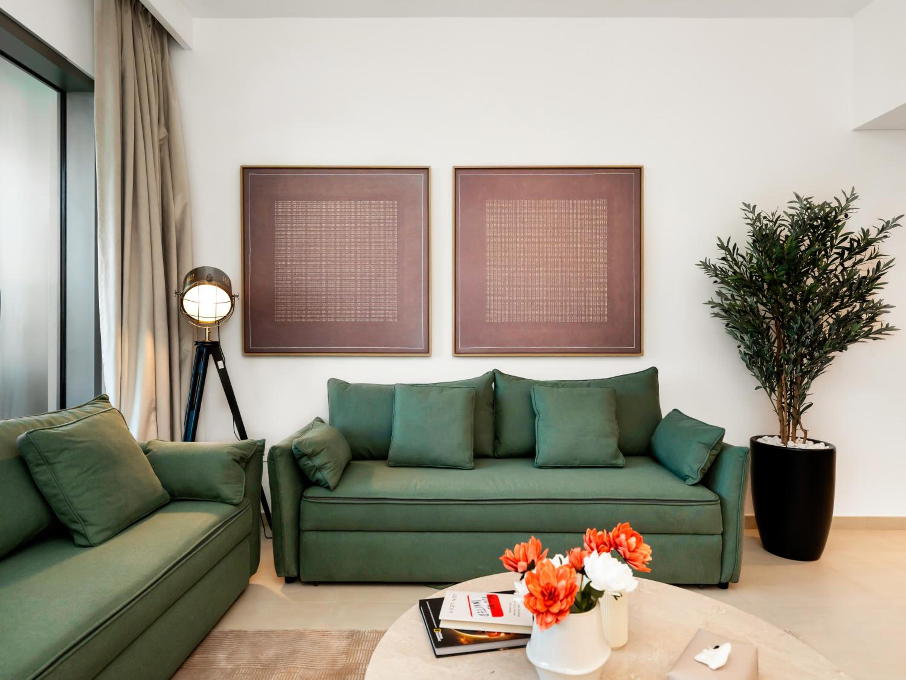 Royal Vista - Luxury 2BR Apartment at Downtown Views II - Downtown