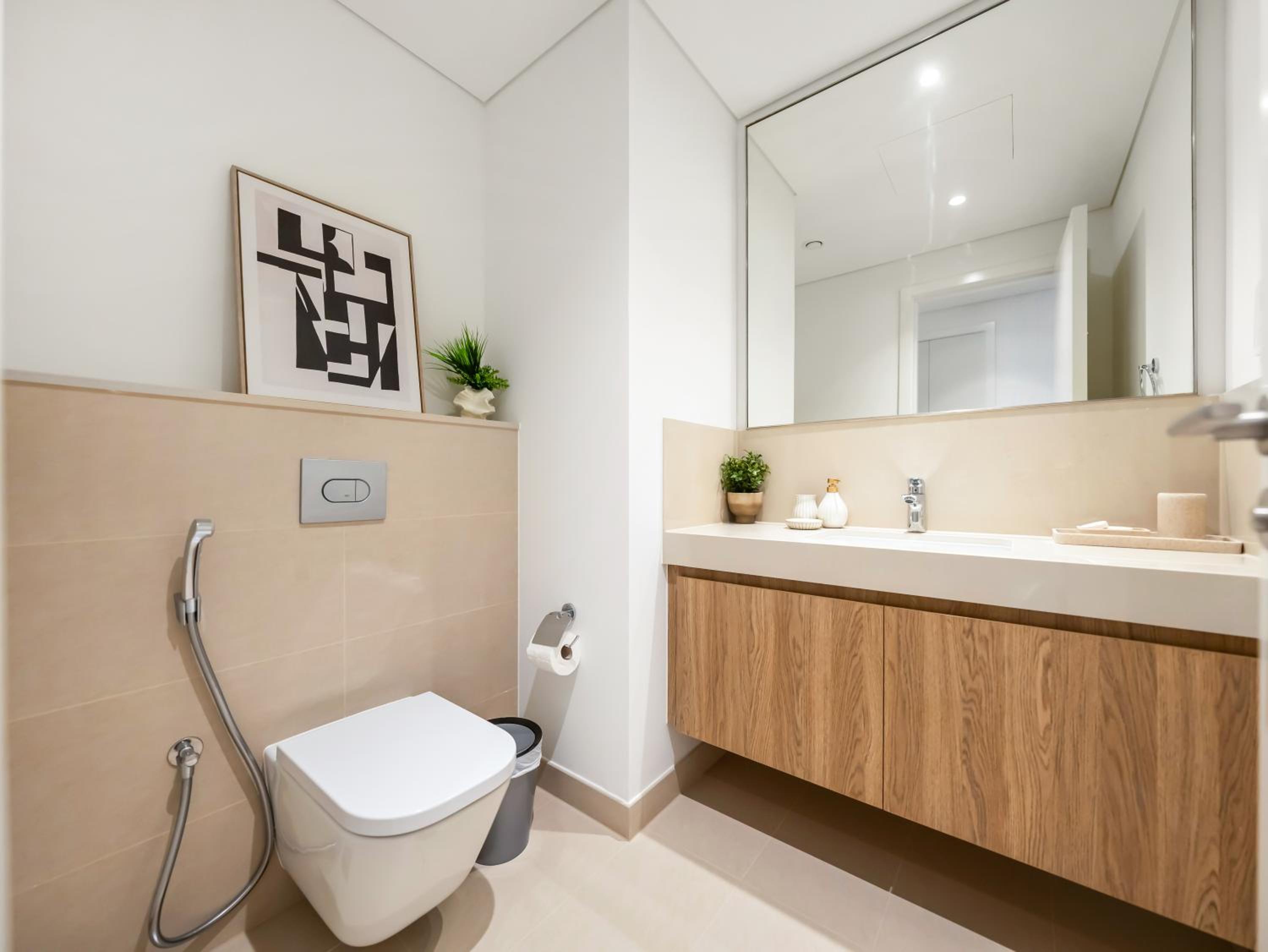 Royal Vista - Luxury 2BR Apartment at Downtown Views II - Downtown