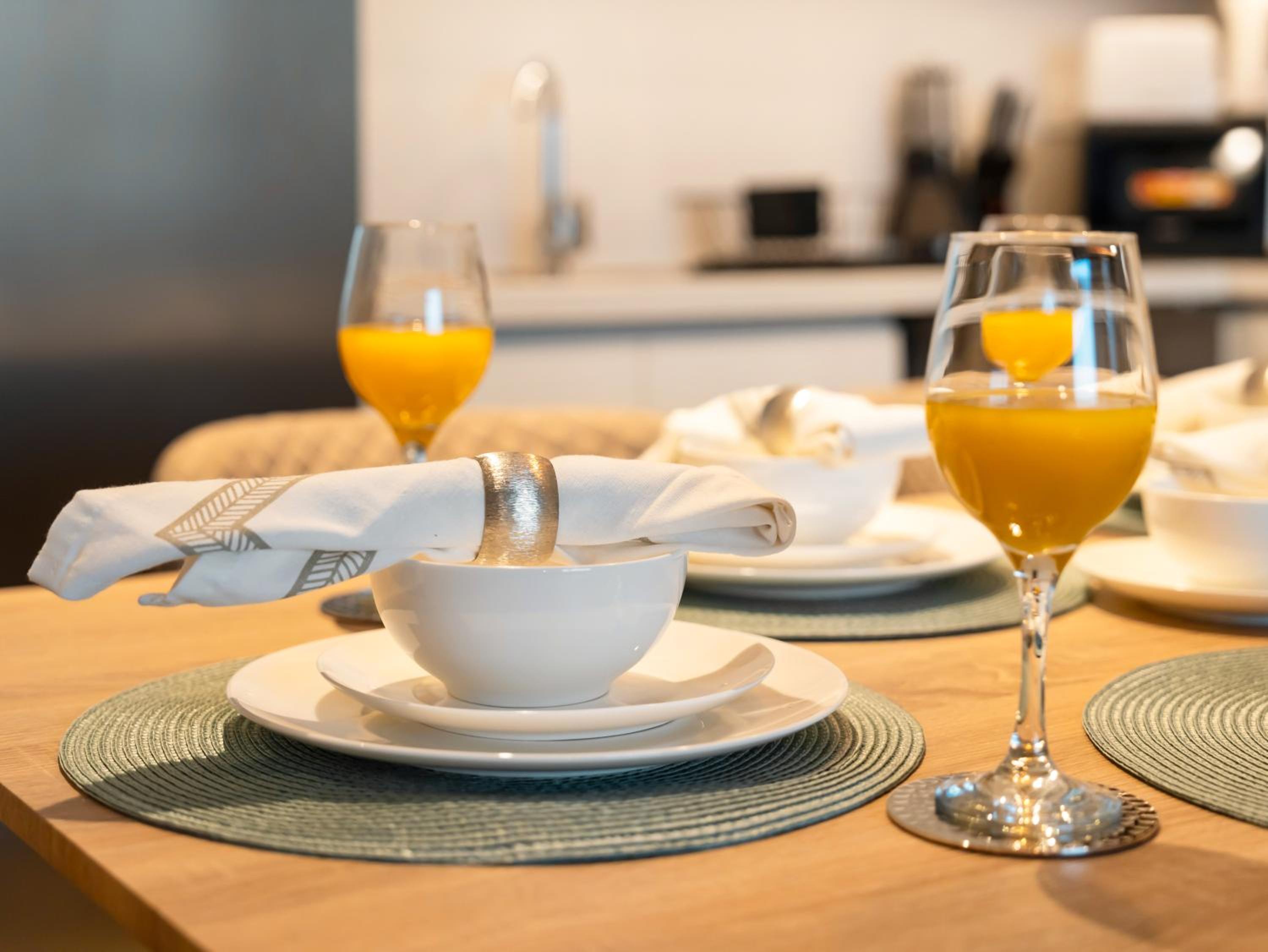 Royal Vista - Luxury 2BR Apartment at Downtown Views II - Downtown