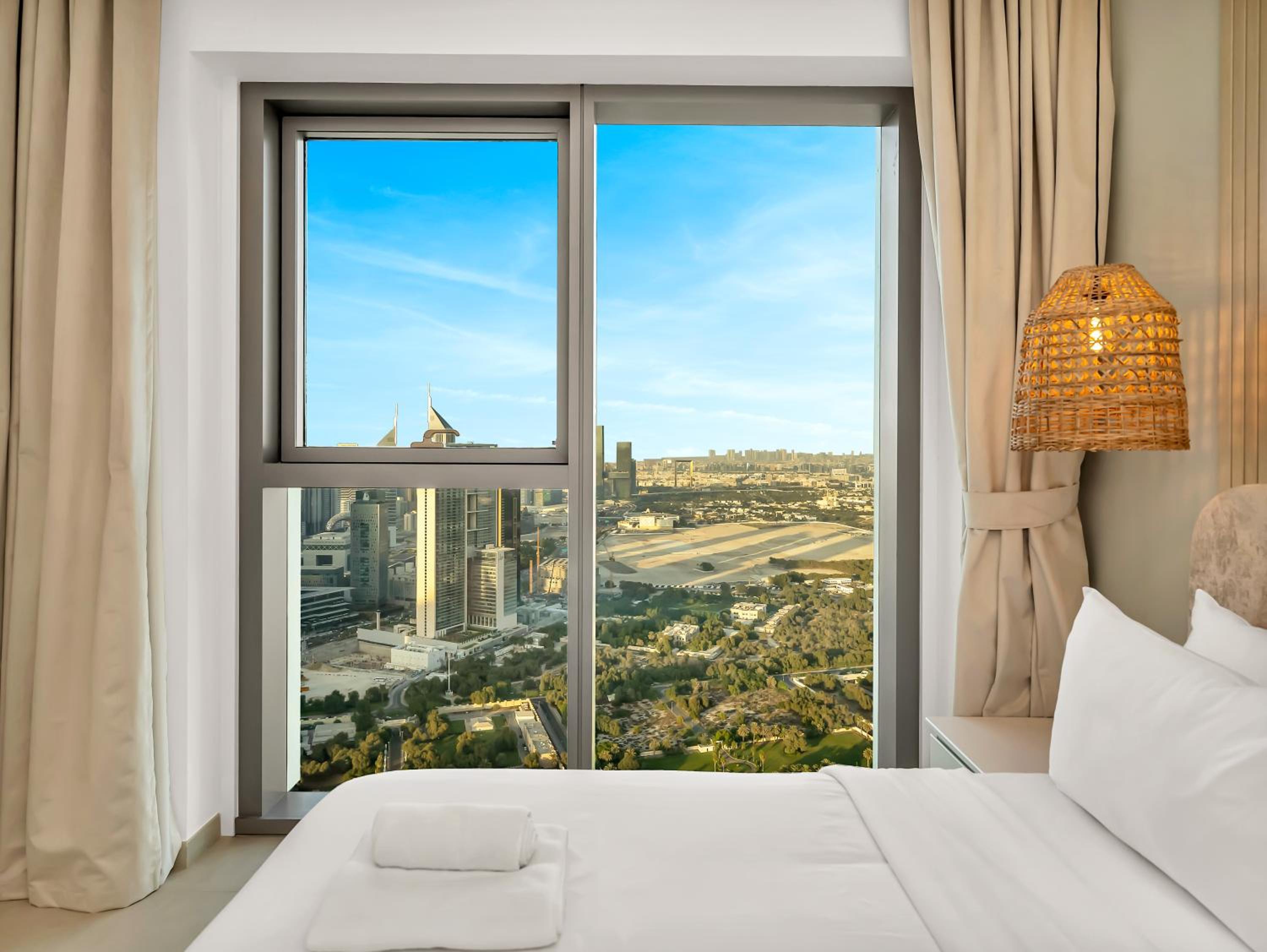 Royal Vista - Luxury 2BR Apartment at Downtown Views II - Downtown