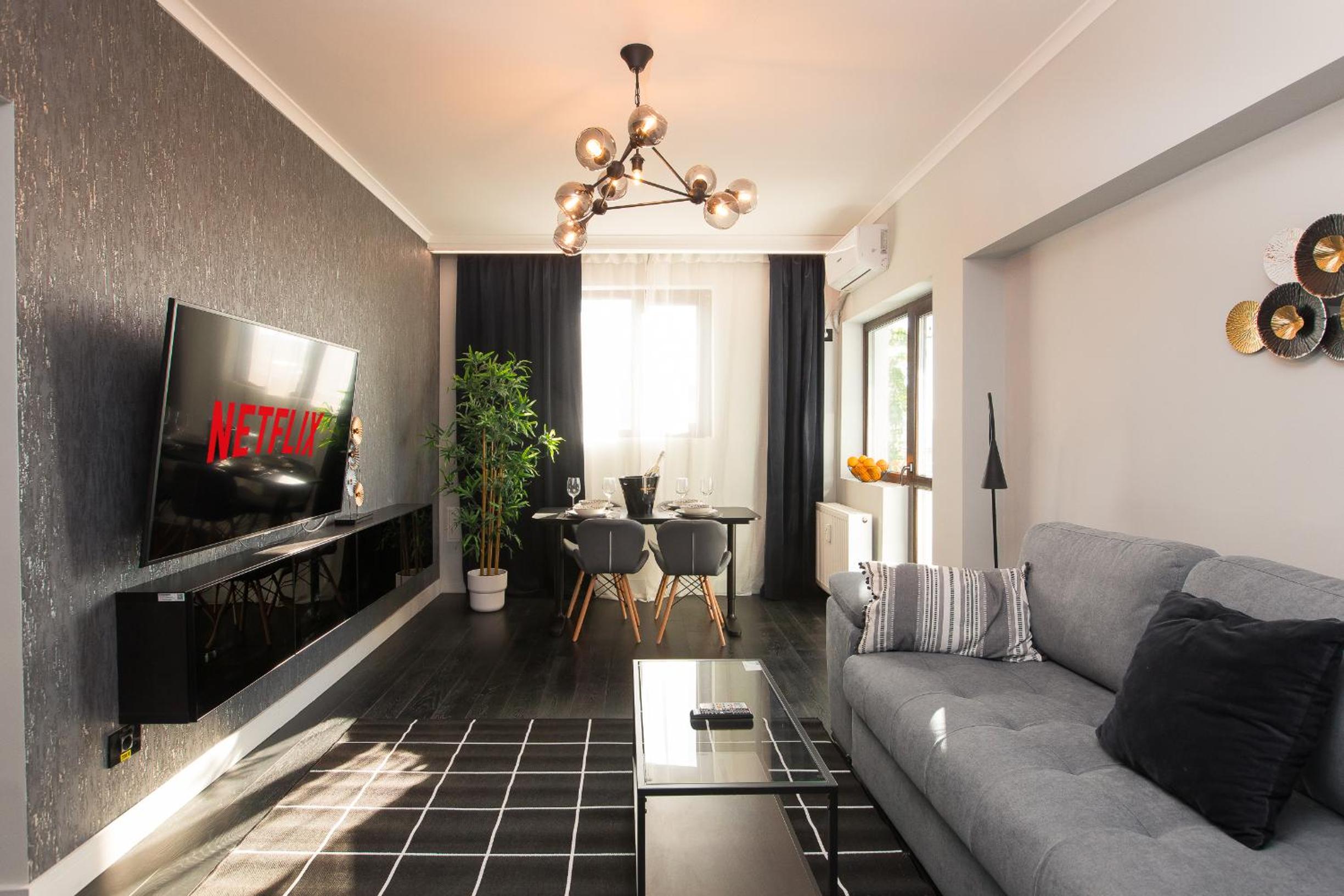 Luxurious Urban Retreat with Unmatched Comfort