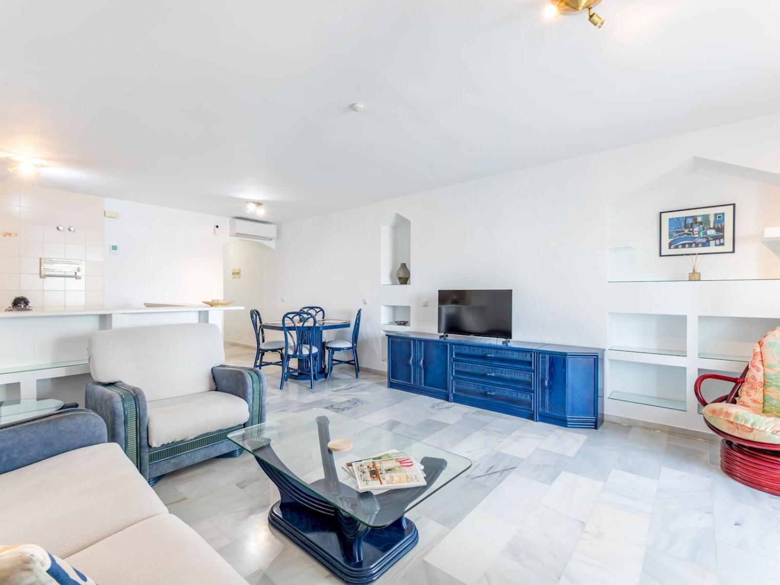 Pass the Keys Sunny Ocean Front Apartment