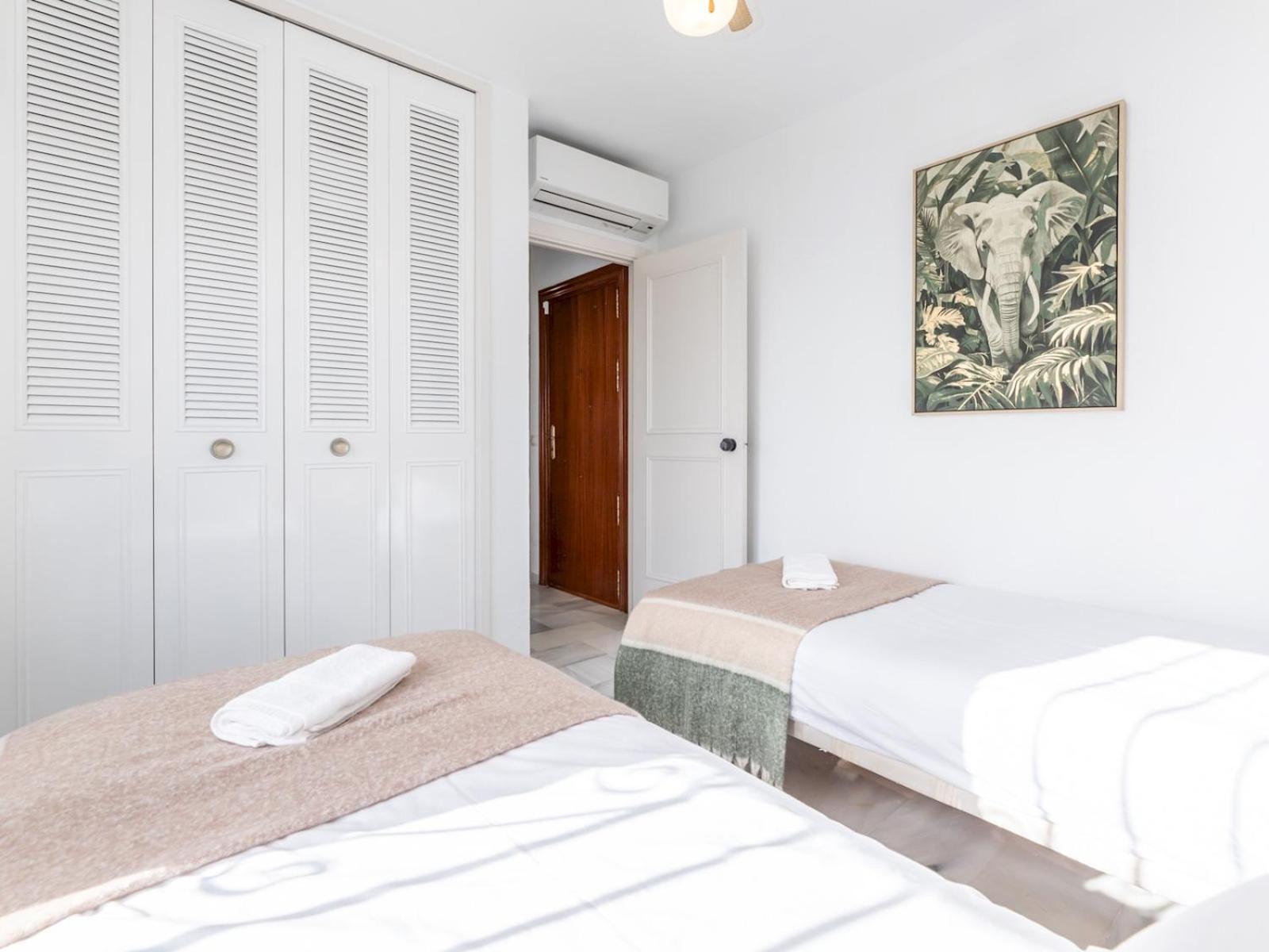 Pass the Keys Sunny Ocean Front Apartment