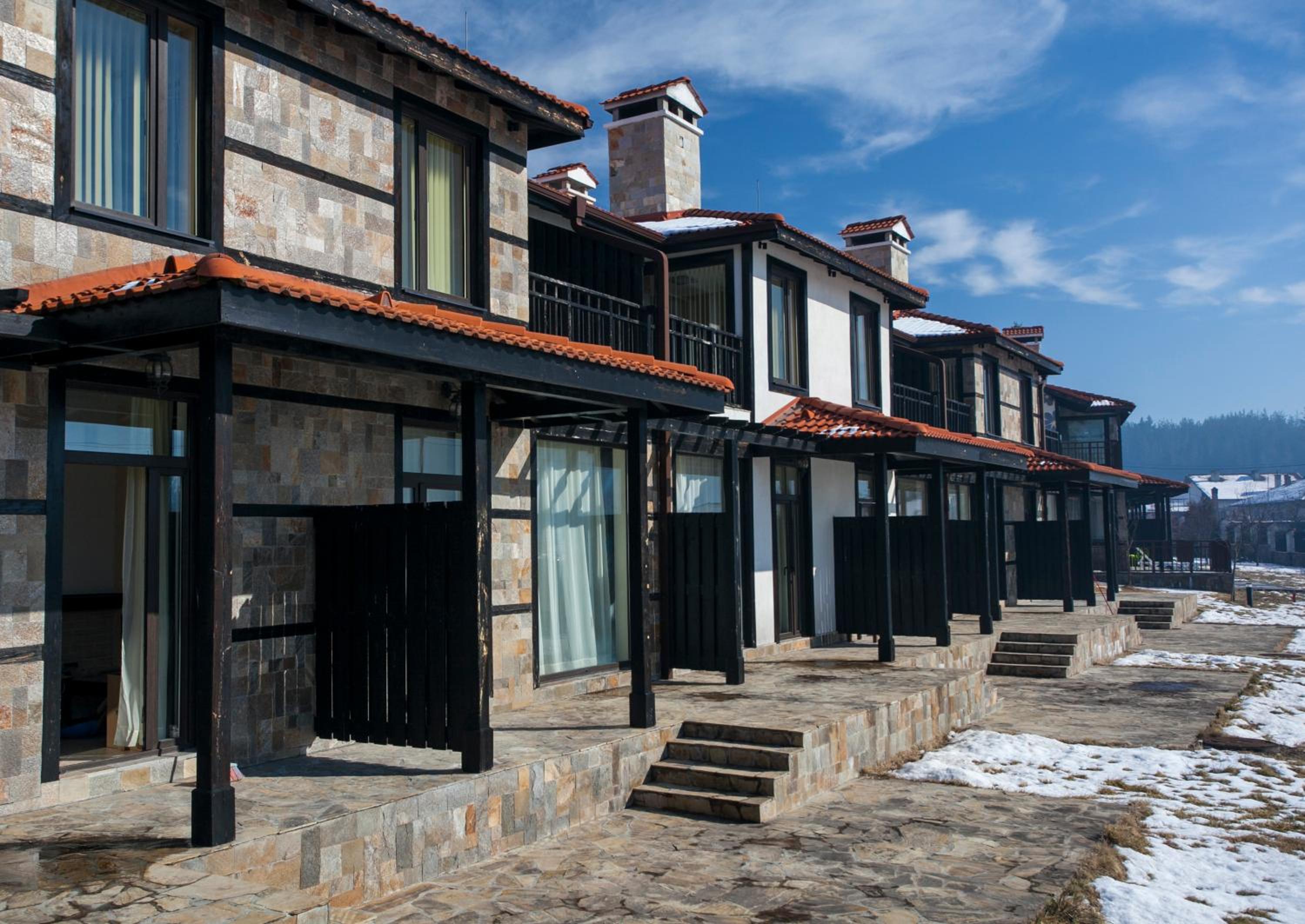 Къщи за гости КООП Добринище - Holiday Villages COOP Dobrinishte