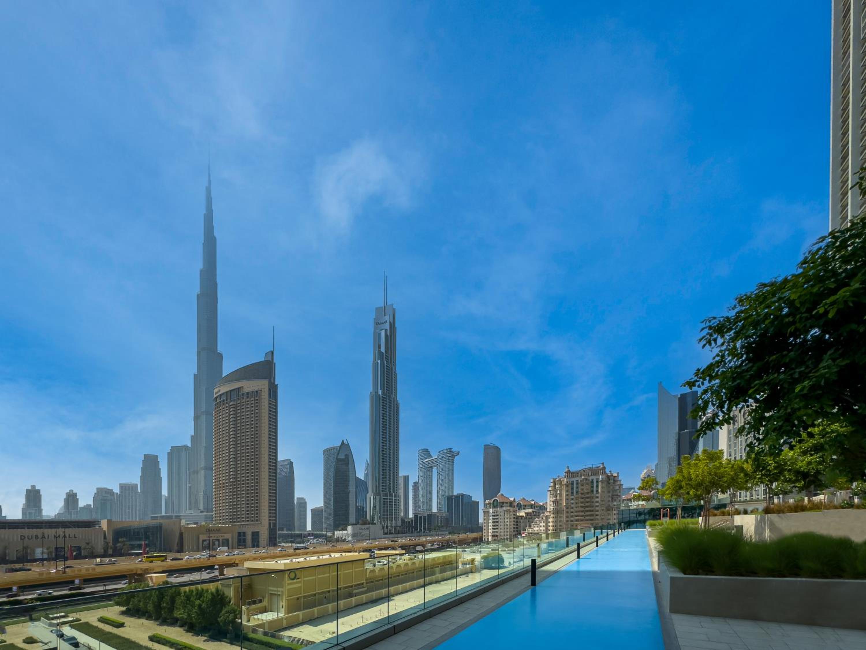 Royal Vista - Luxury 2BR Apartment at Downtown Views II - Downtown