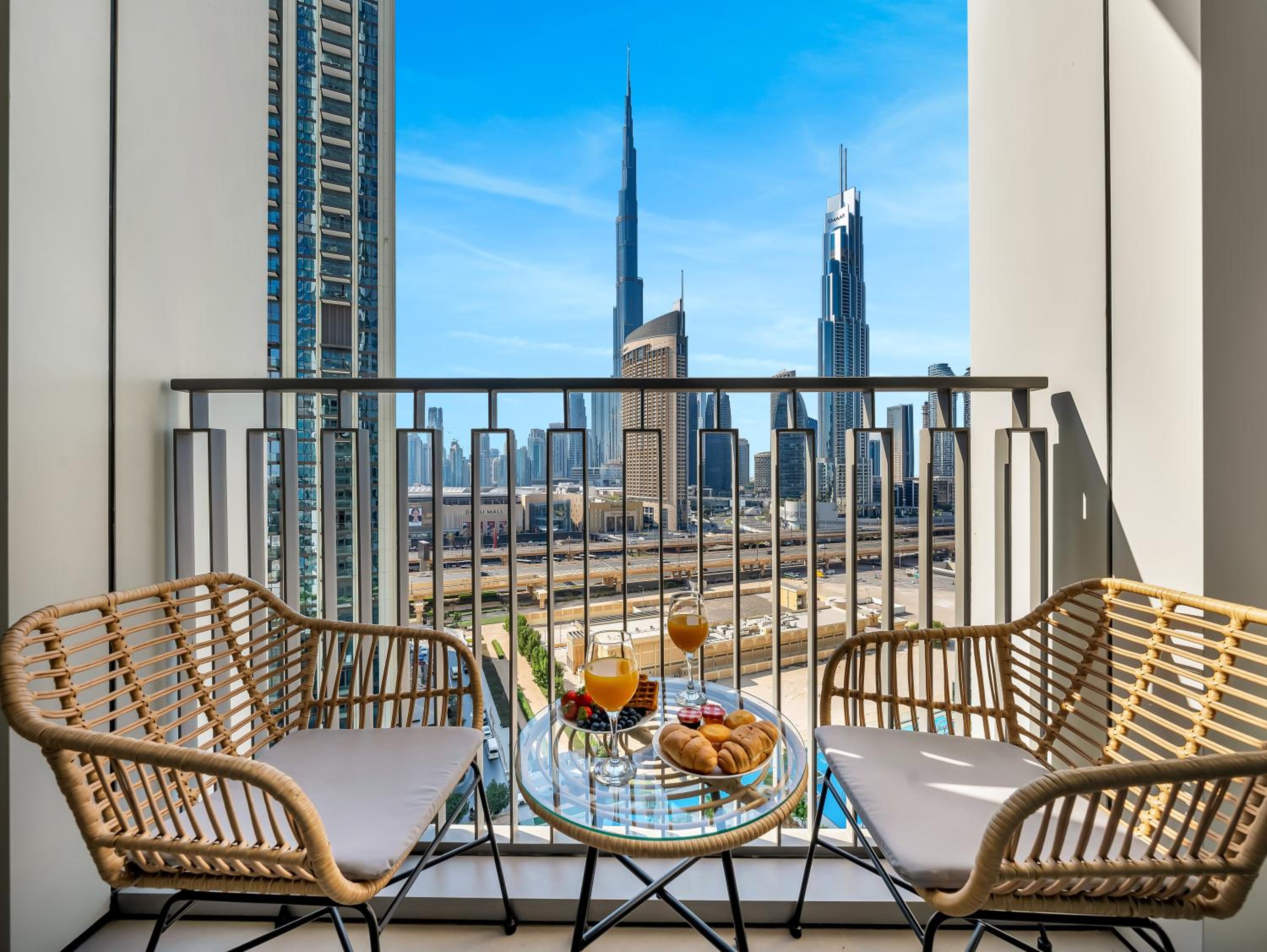 Royal Vista - Luxury 2BR Apartment at Downtown Views II - Downtown