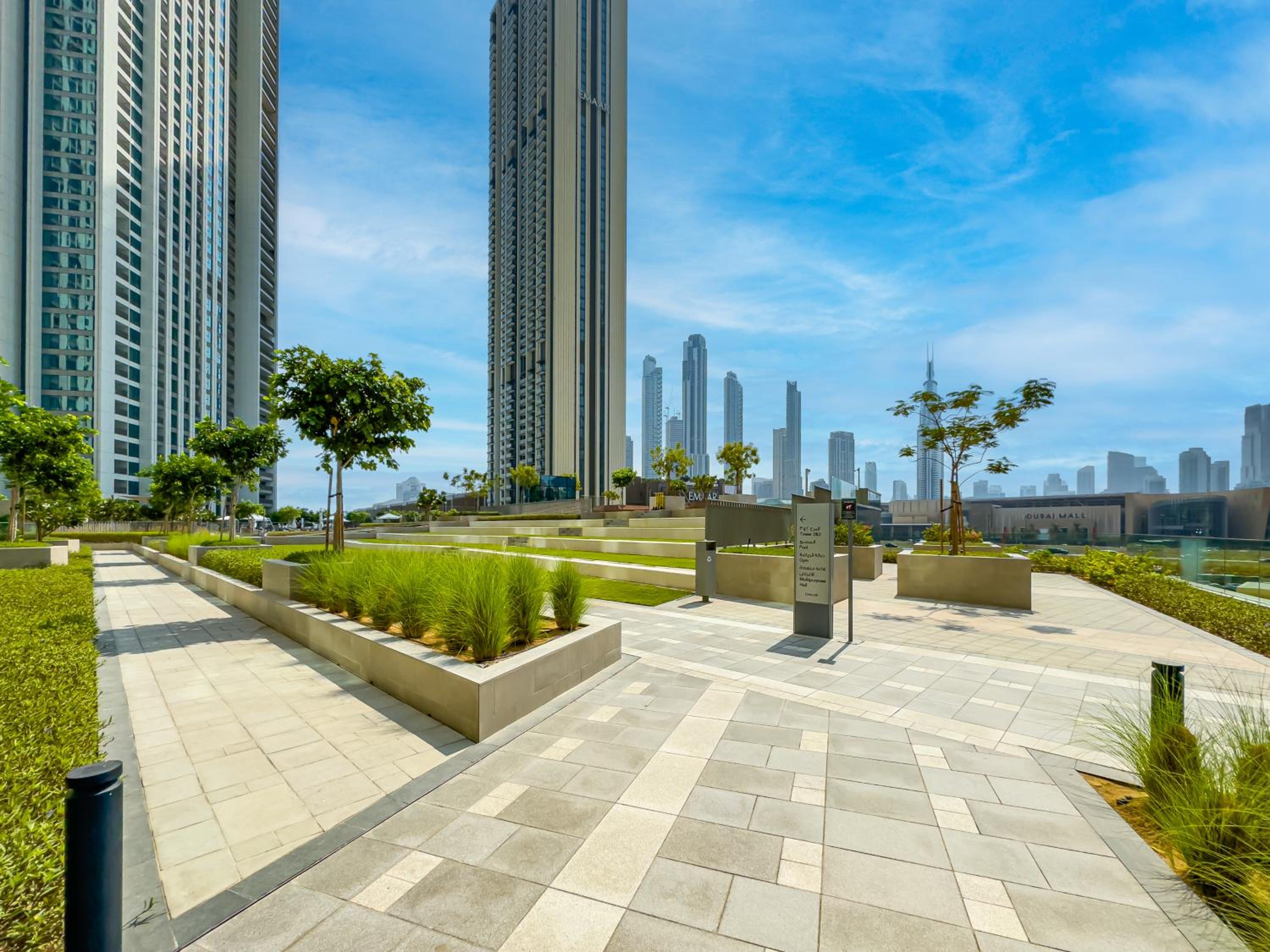Royal Vista - Luxury 2BR Apartment at Downtown Views II - Downtown