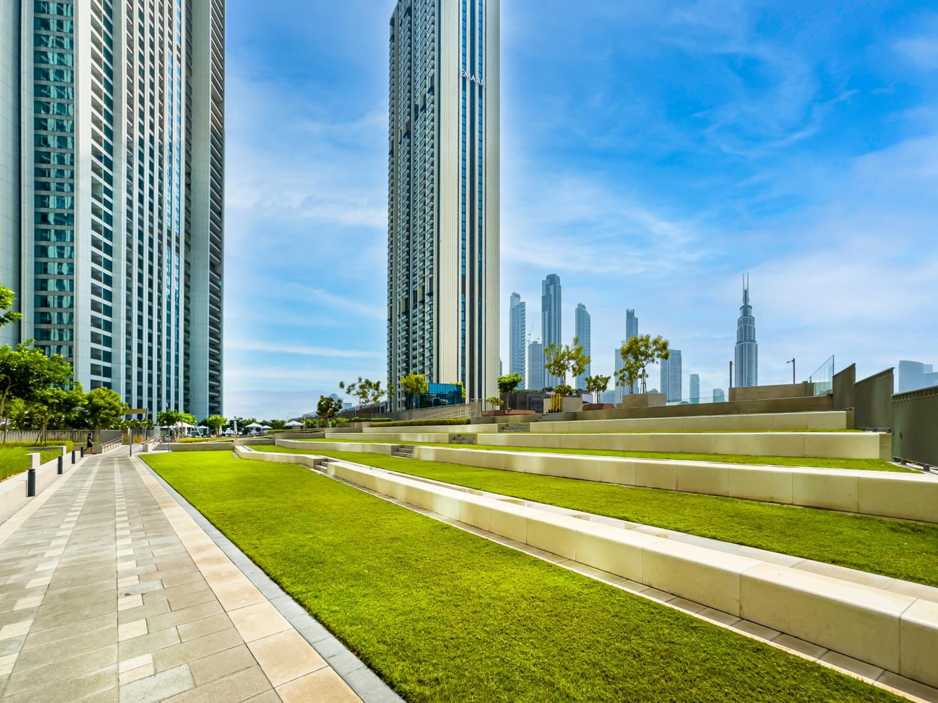 Royal Vista - Luxury 2BR Apartment at Downtown Views II - Downtown
