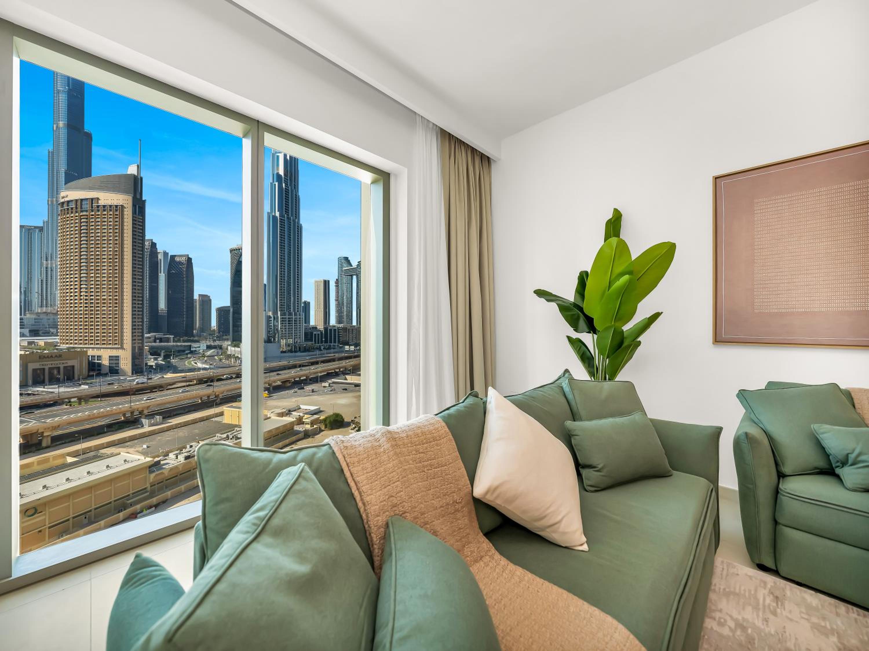 Royal Vista - Luxury 2BR Apartment at Downtown Views II - Downtown