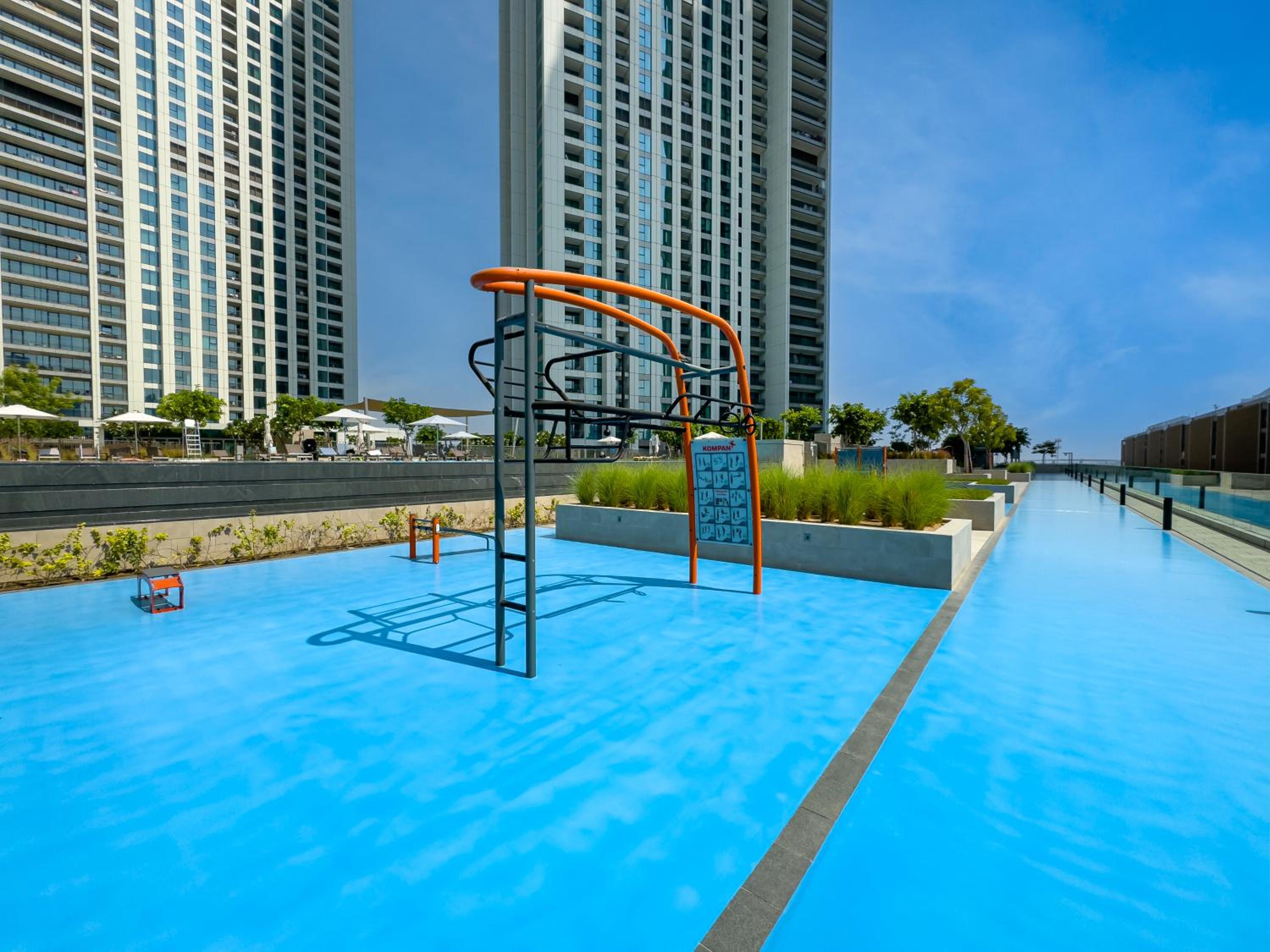 Royal Vista - Luxury 2BR Apartment at Downtown Views II - Downtown