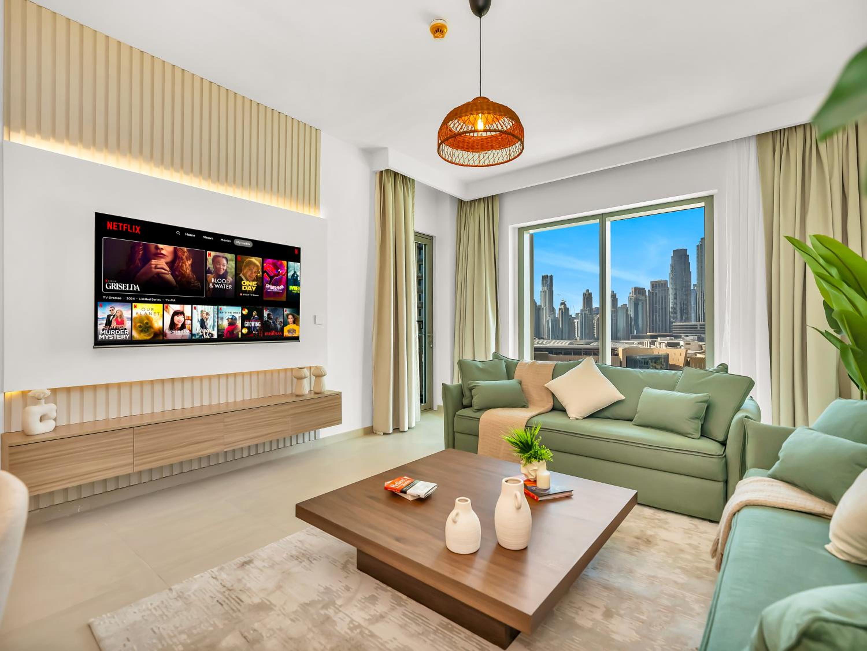 Royal Vista - Luxury 2BR Apartment at Downtown Views II - Downtown