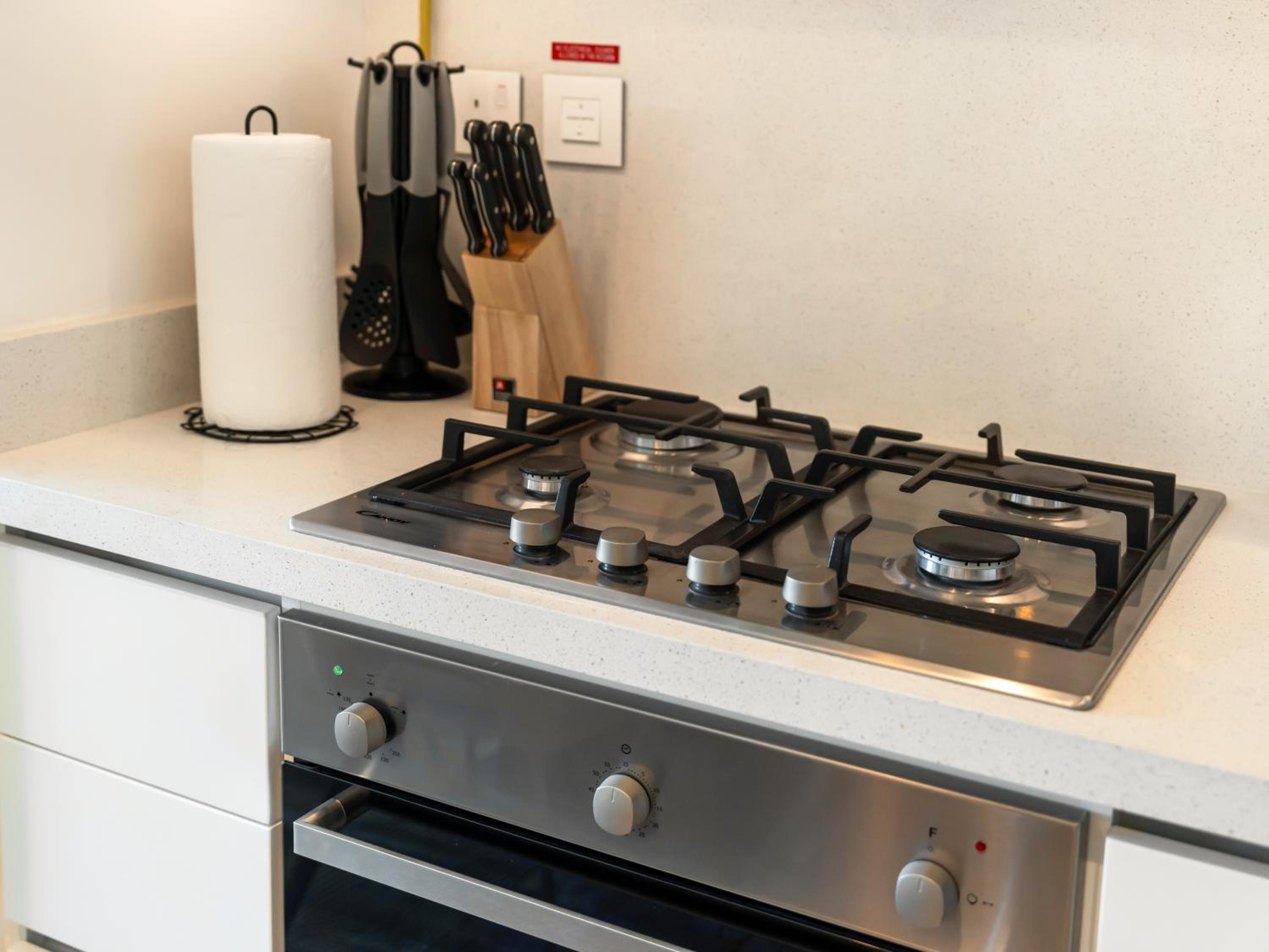 Royal Vista - Luxury 2BR Apartment at Downtown Views II - Downtown
