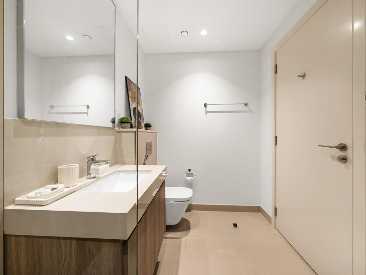 Royal Vista - Luxury 4BR Apartment at Downtown Views II - Downtown