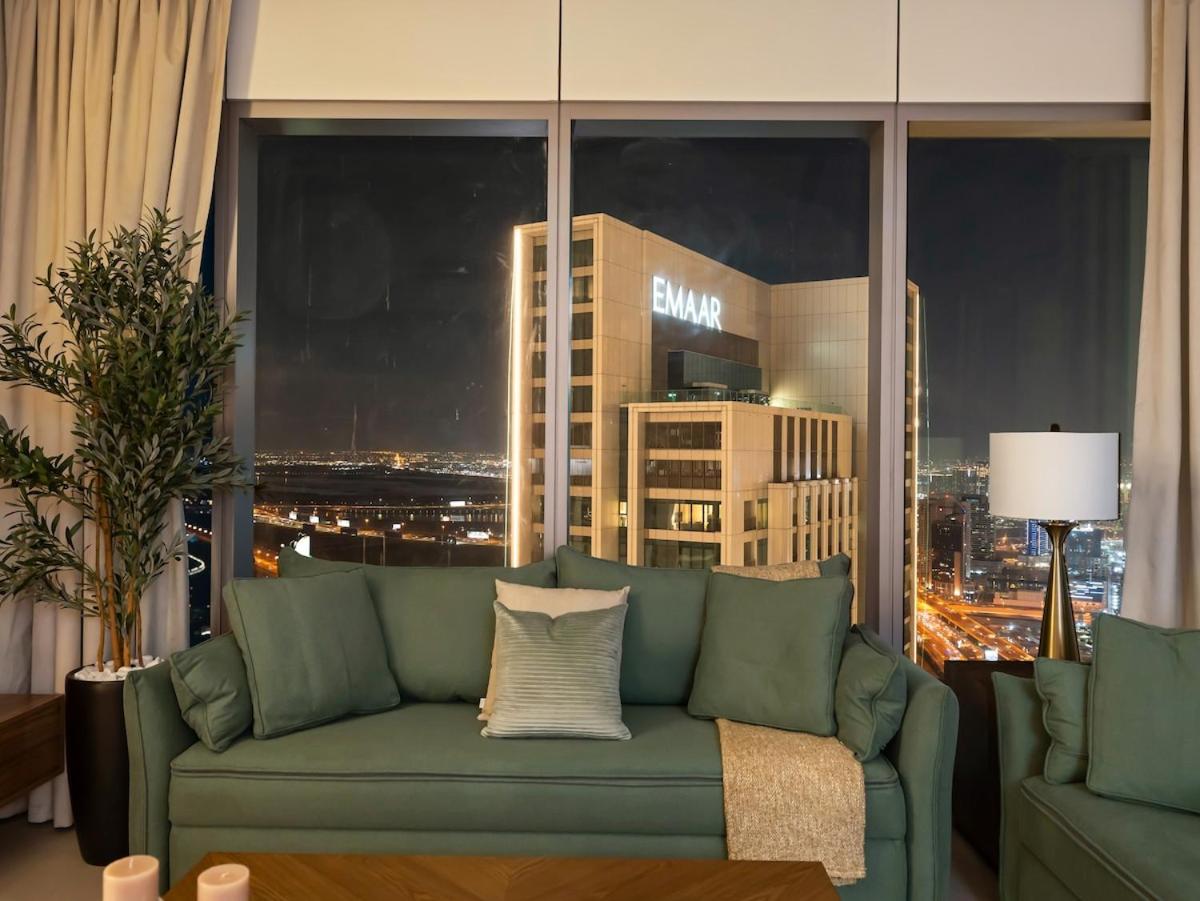 Royal Vista - Luxury 4BR Apartment at Downtown Views II - Downtown