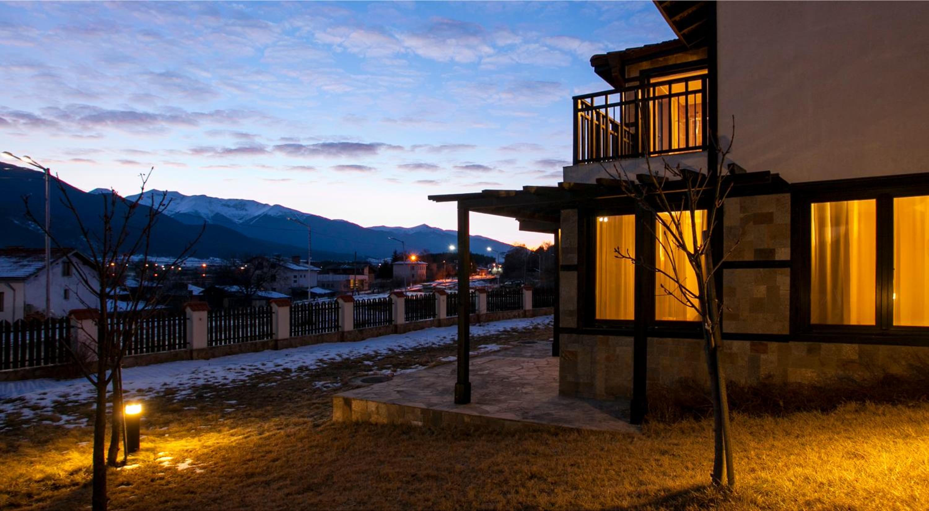 Къщи за гости КООП Добринище - Holiday Villages COOP Dobrinishte