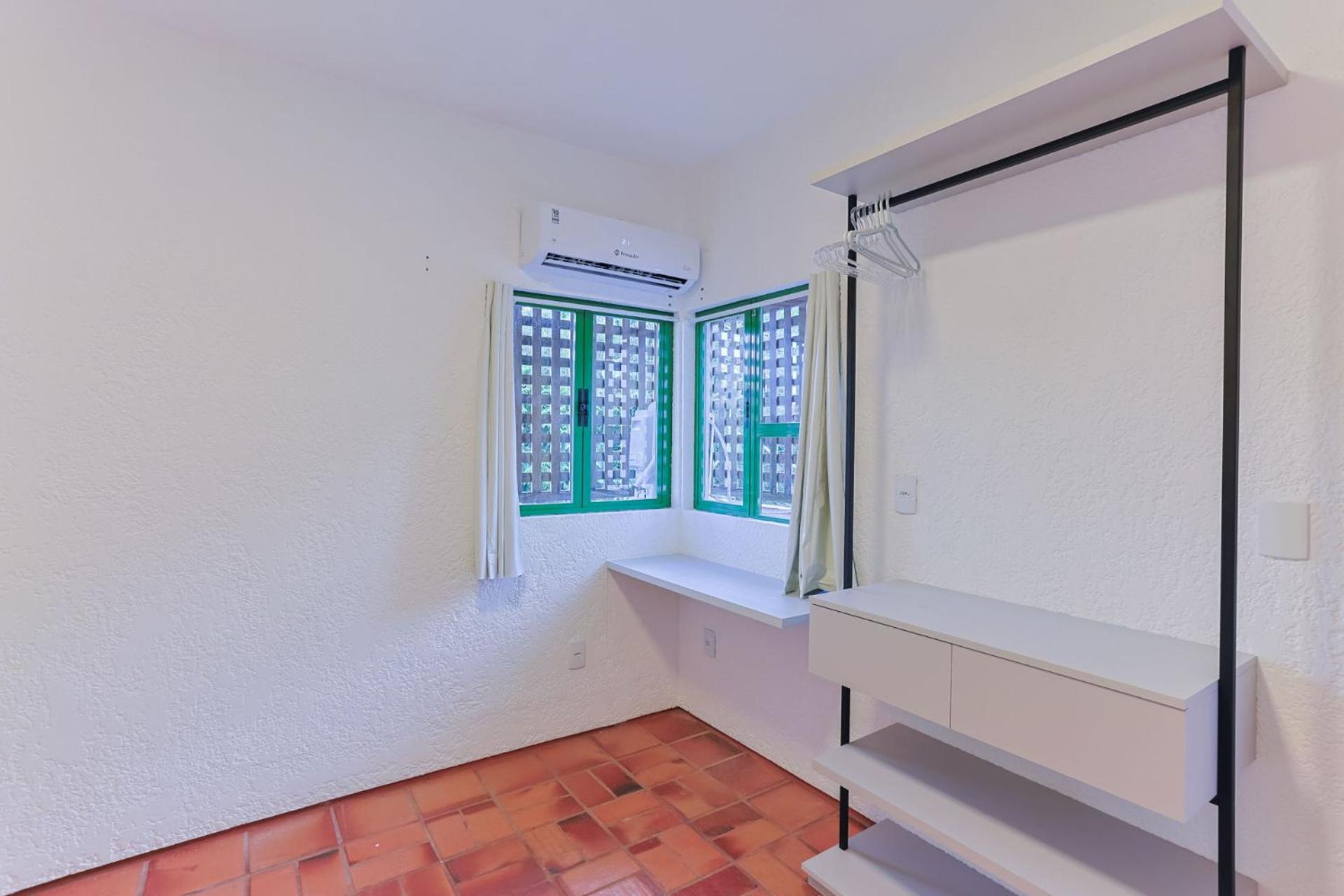 Triplex com Piscina a 450m da Praia DZ0633