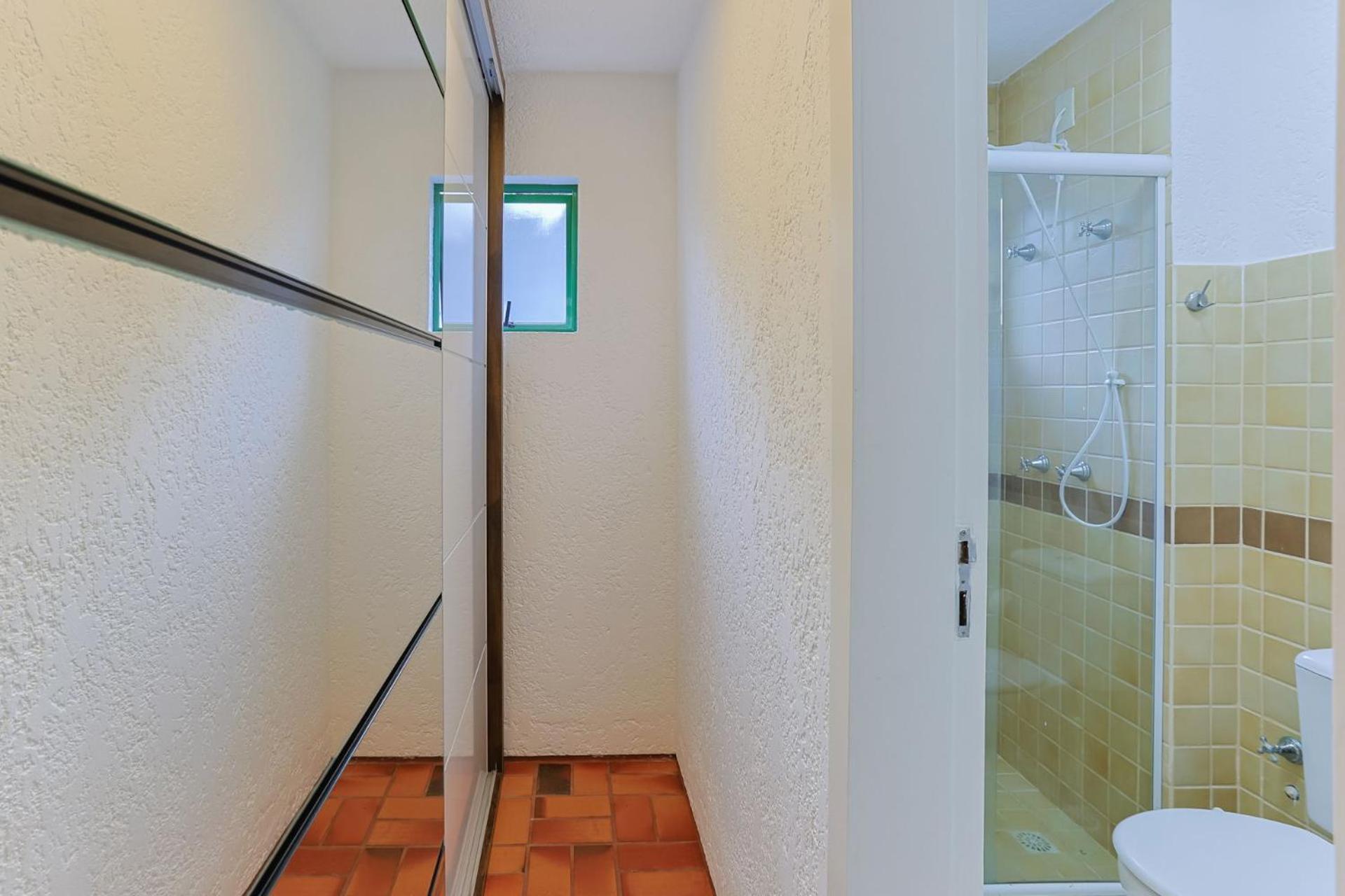 Triplex com Piscina a 450m da Praia DZ0633