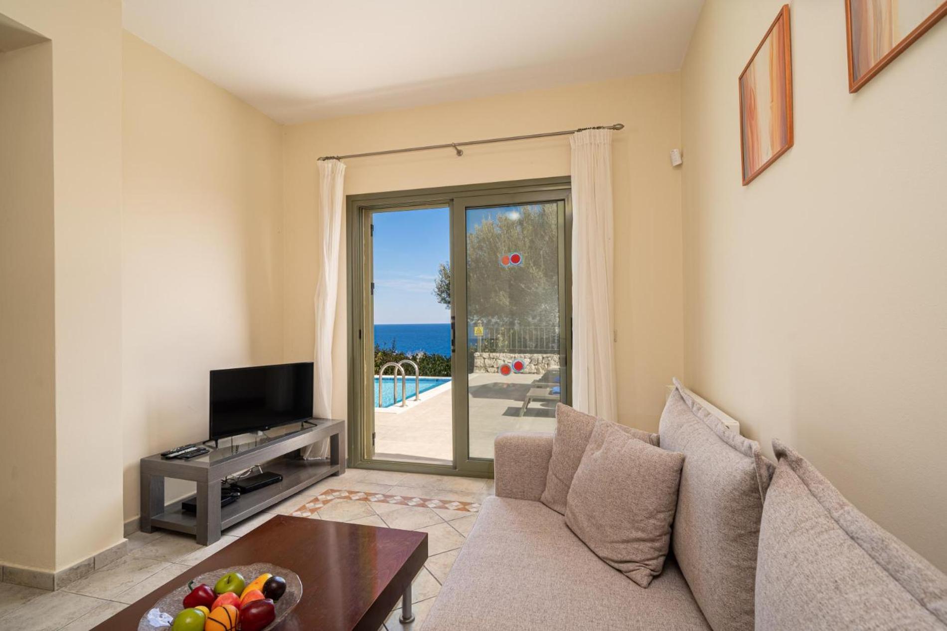 Villa Dinos with swimming pool