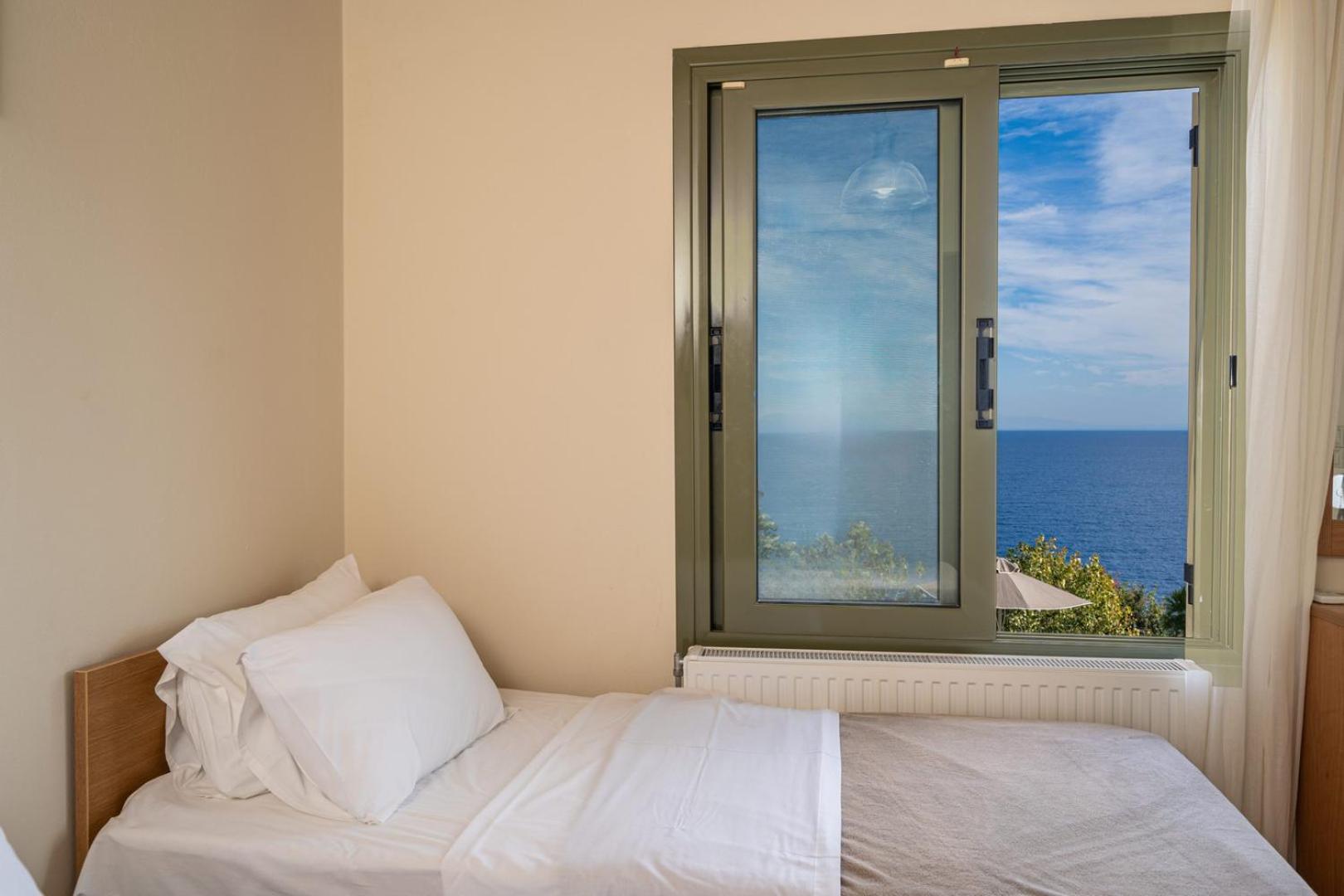 Villa Dinos with swimming pool