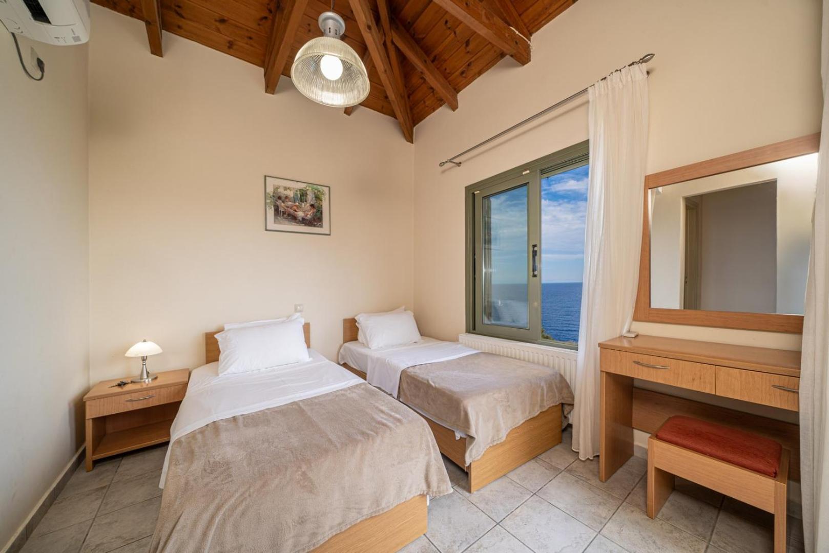 Villa Dinos with swimming pool